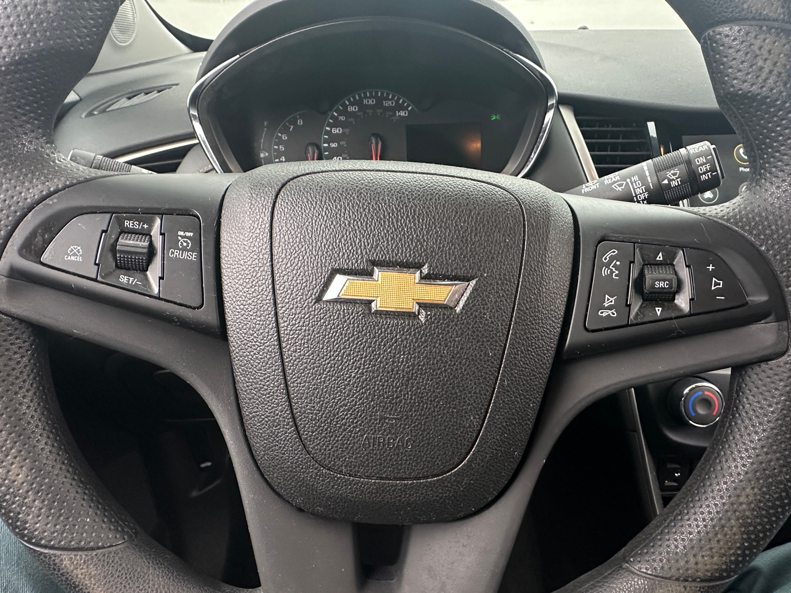 Thumbnail: 2018 Chevrolet Trax - 5