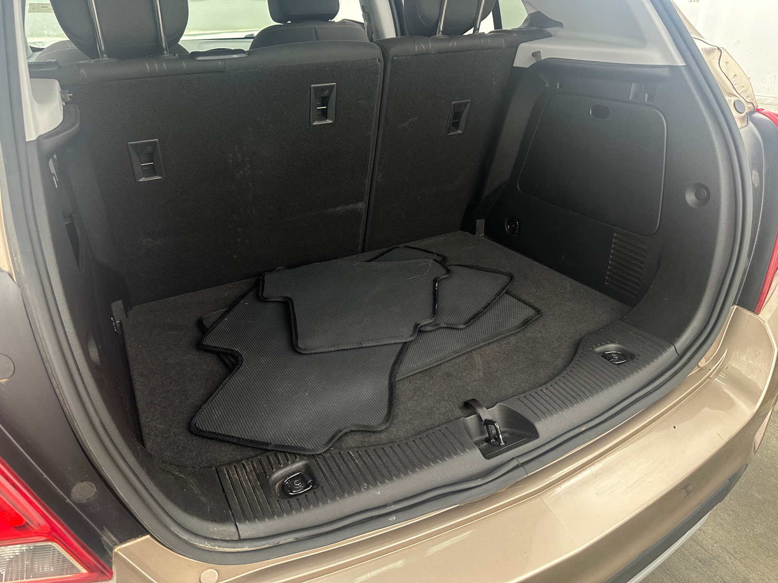 Thumbnail: 2018 Chevrolet Trax - 7