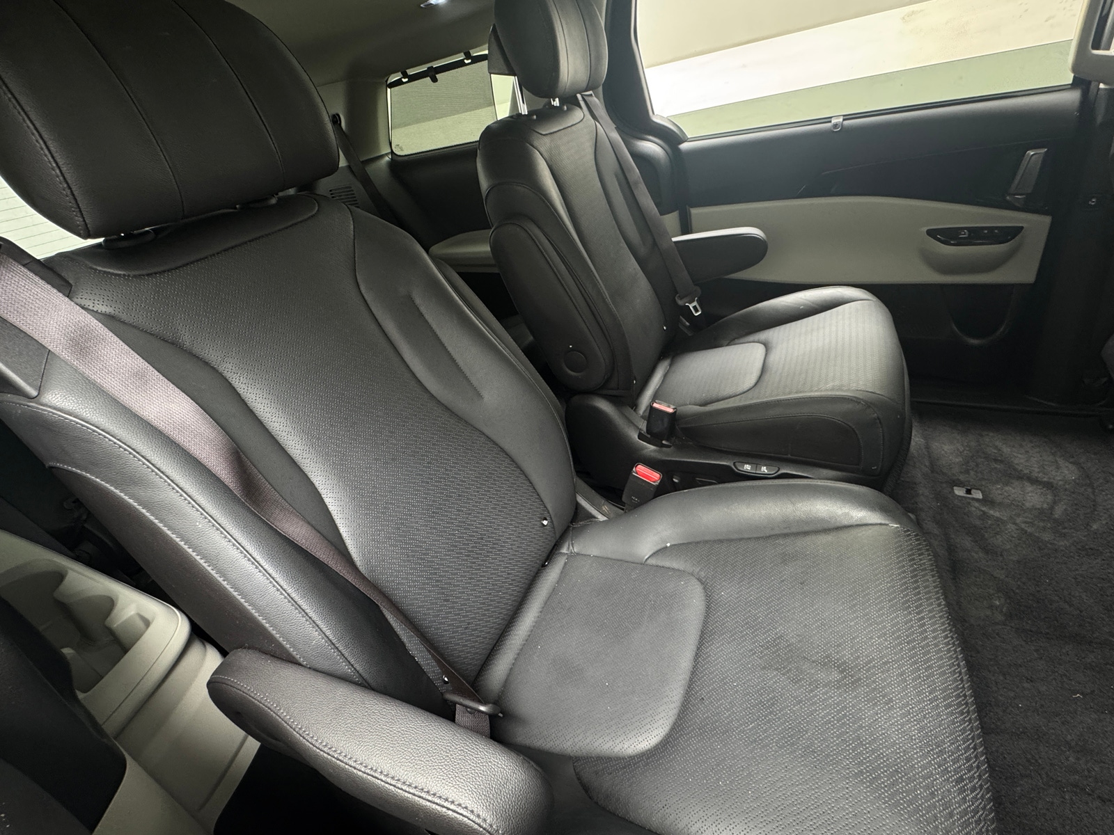 Thumbnail: 2024 Kia Carnival - 5