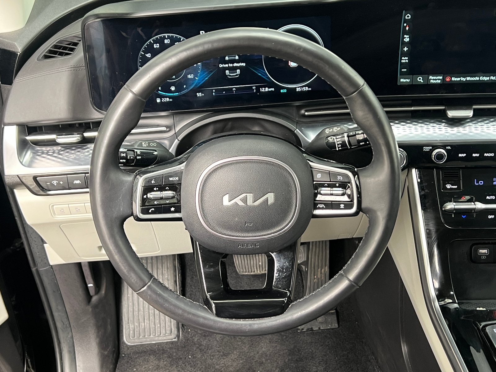 Thumbnail: 2024 Kia Carnival - 4