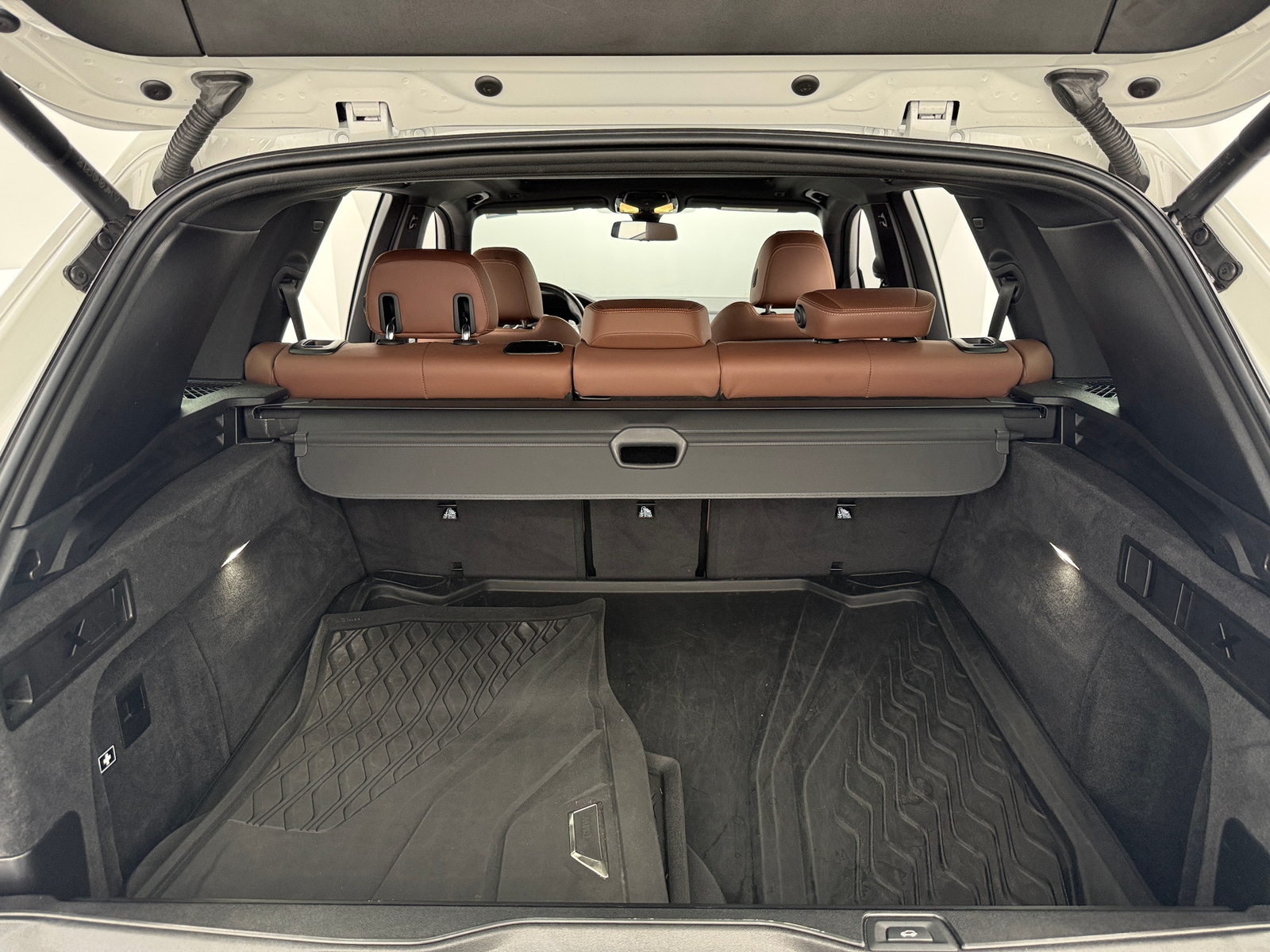 Thumbnail: 2022 BMW X5 - 6