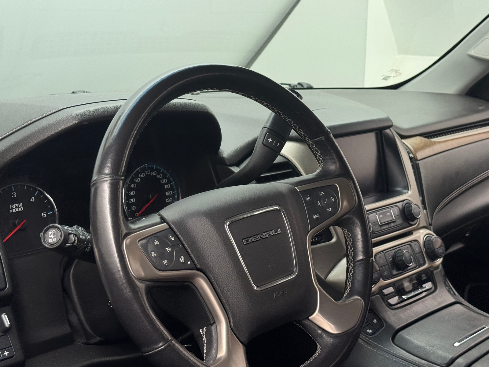 Thumbnail: 2020 GMC Yukon XL - 4