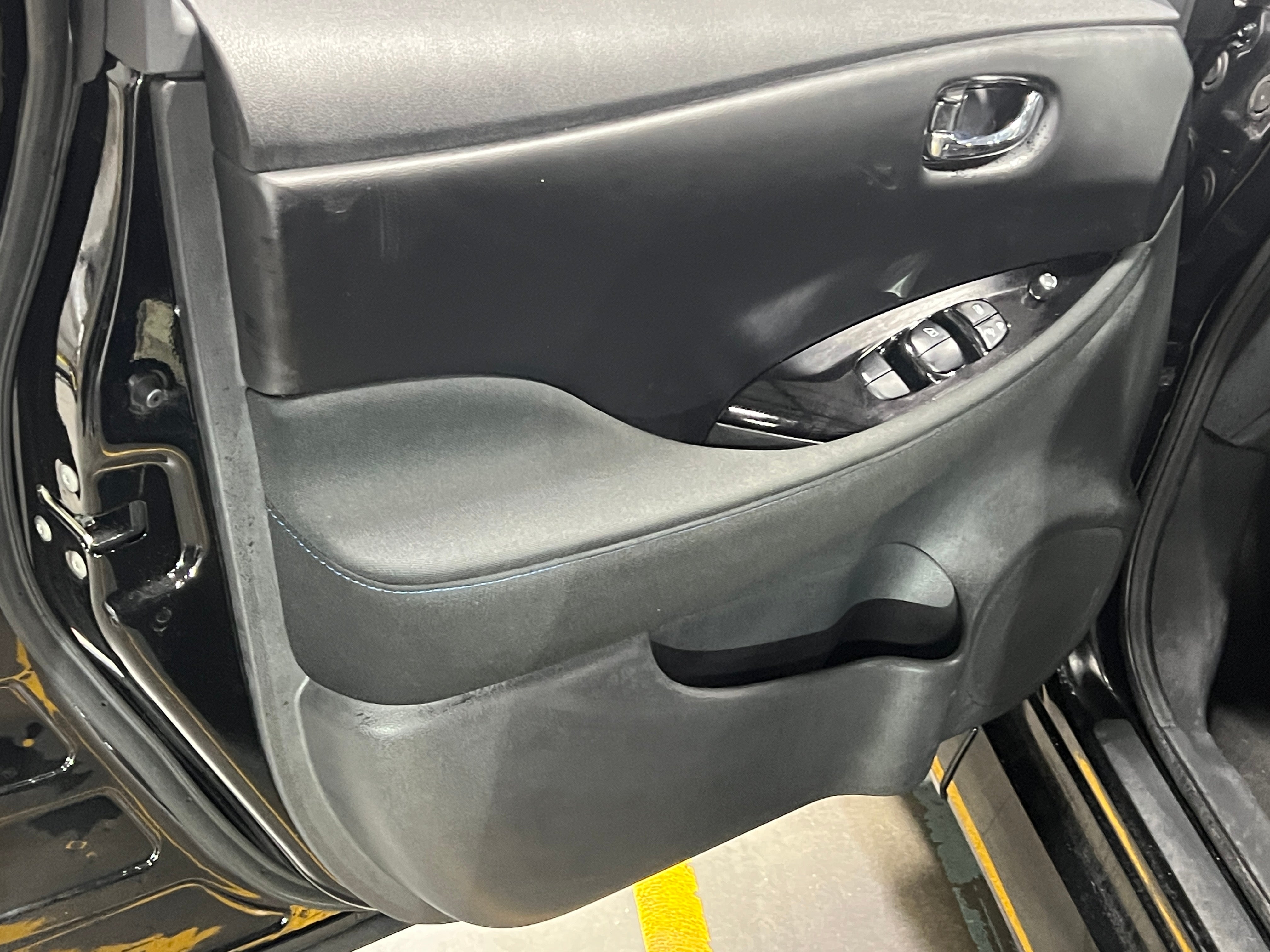 Used 2023 Nissan Leaf SV Plus with VIN 1N4CZ1CV5PC557596 for sale in Oak Creek, WI