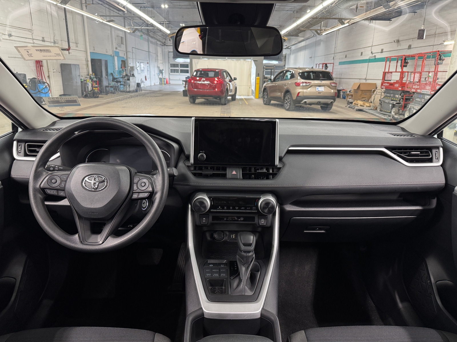 Thumbnail: 2024 Toyota RAV4 - 3