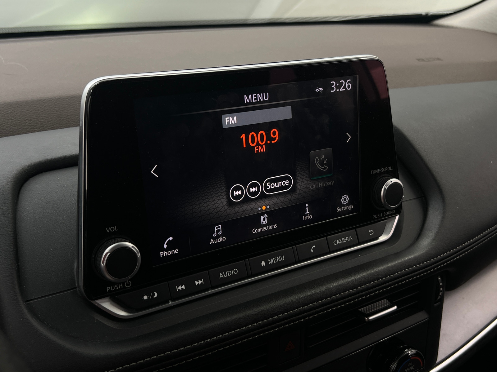 Thumbnail: 2023 Nissan Rogue - 4