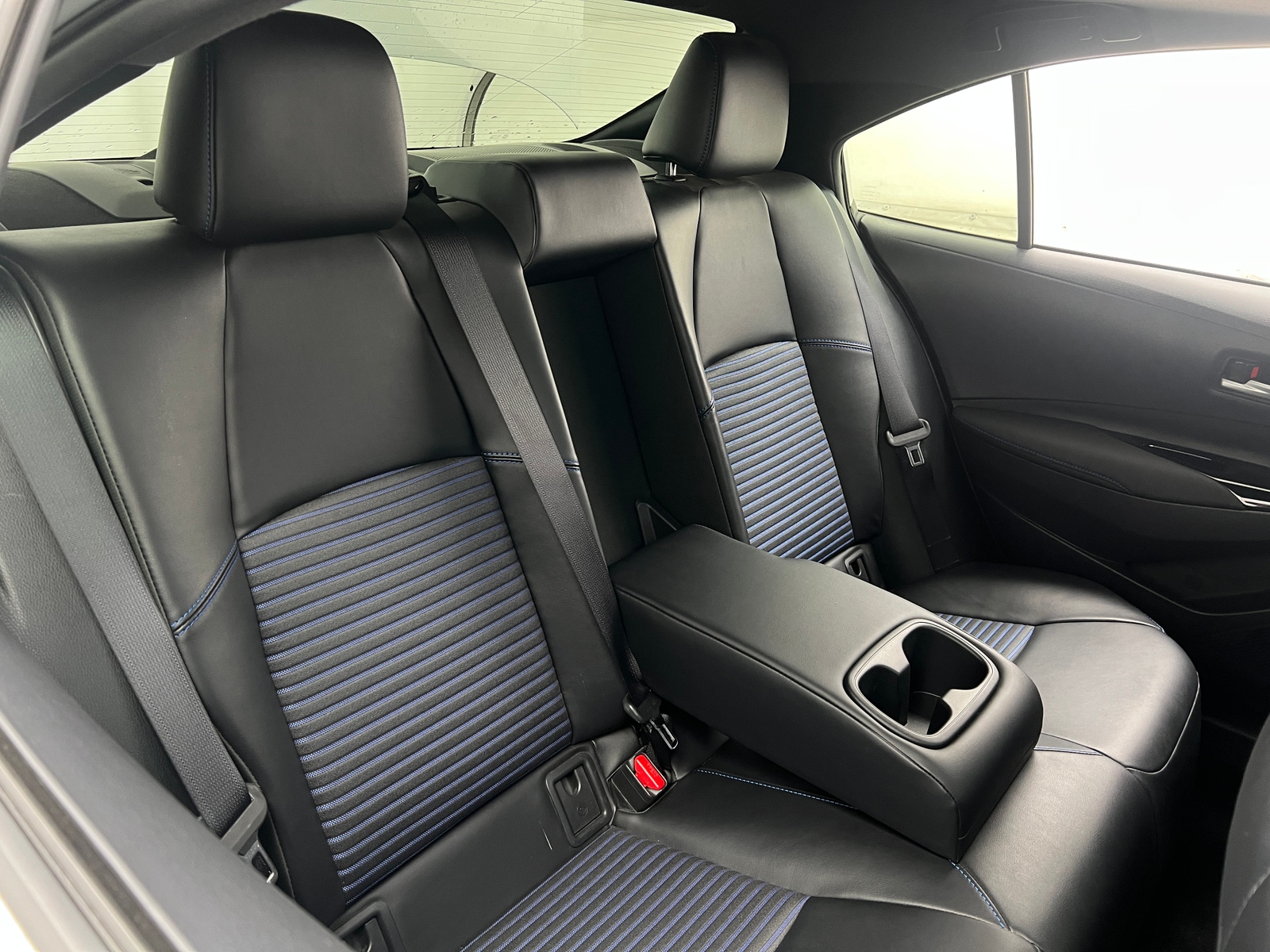 Thumbnail: 2020 Toyota Corolla - 6