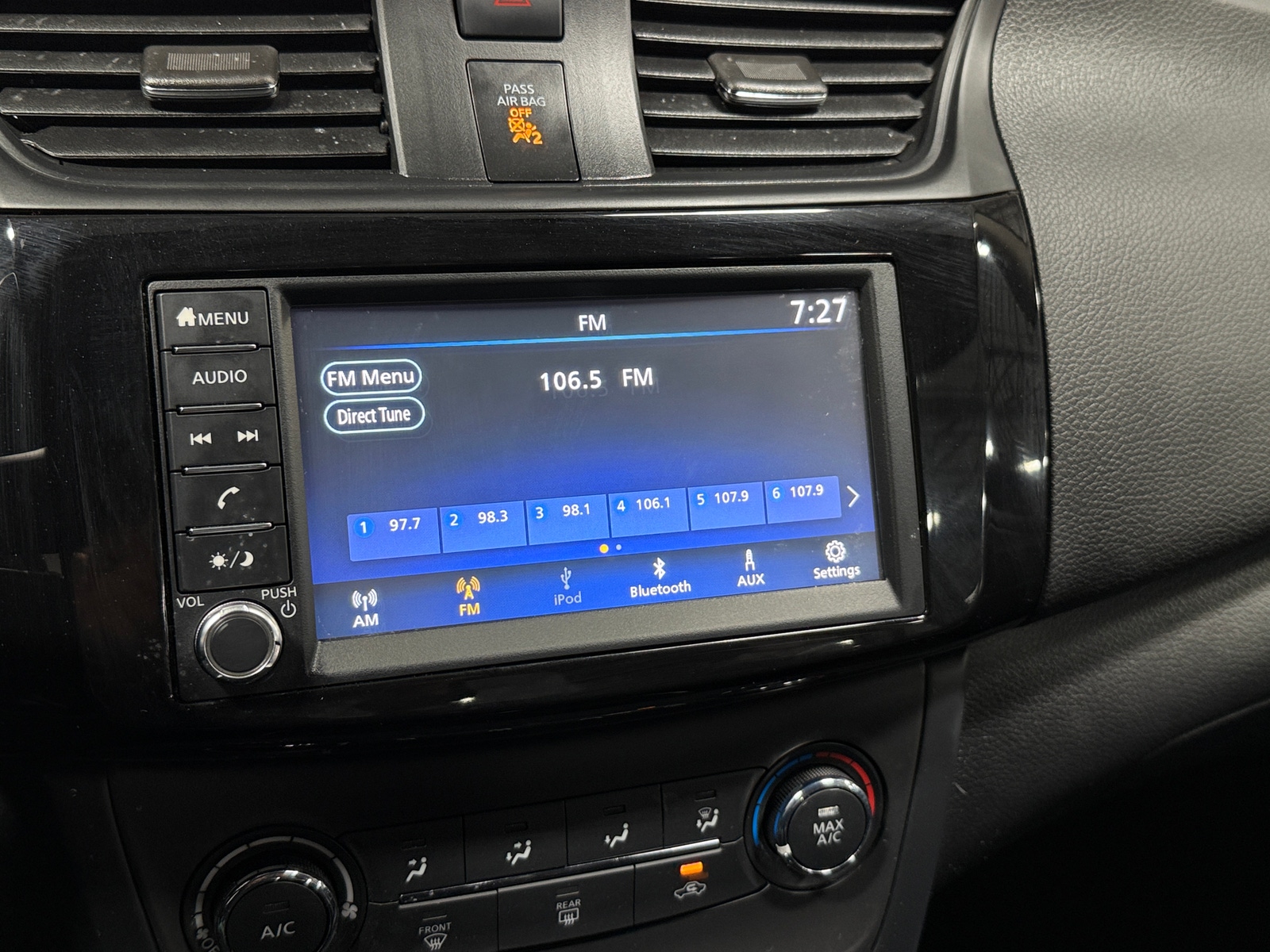 Thumbnail: 2019 Nissan Sentra - 4