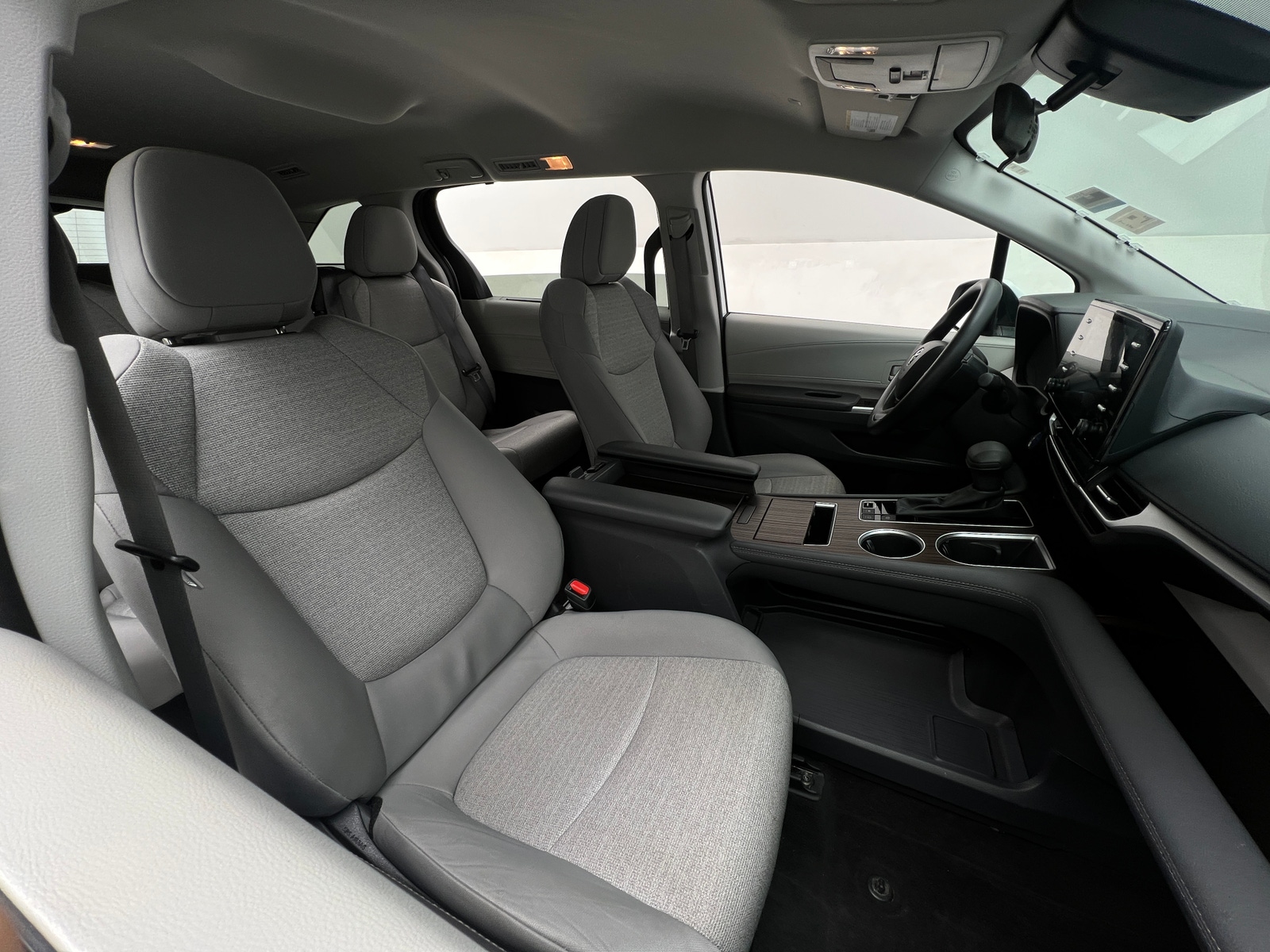 Thumbnail: 2024 Toyota Sienna - 2