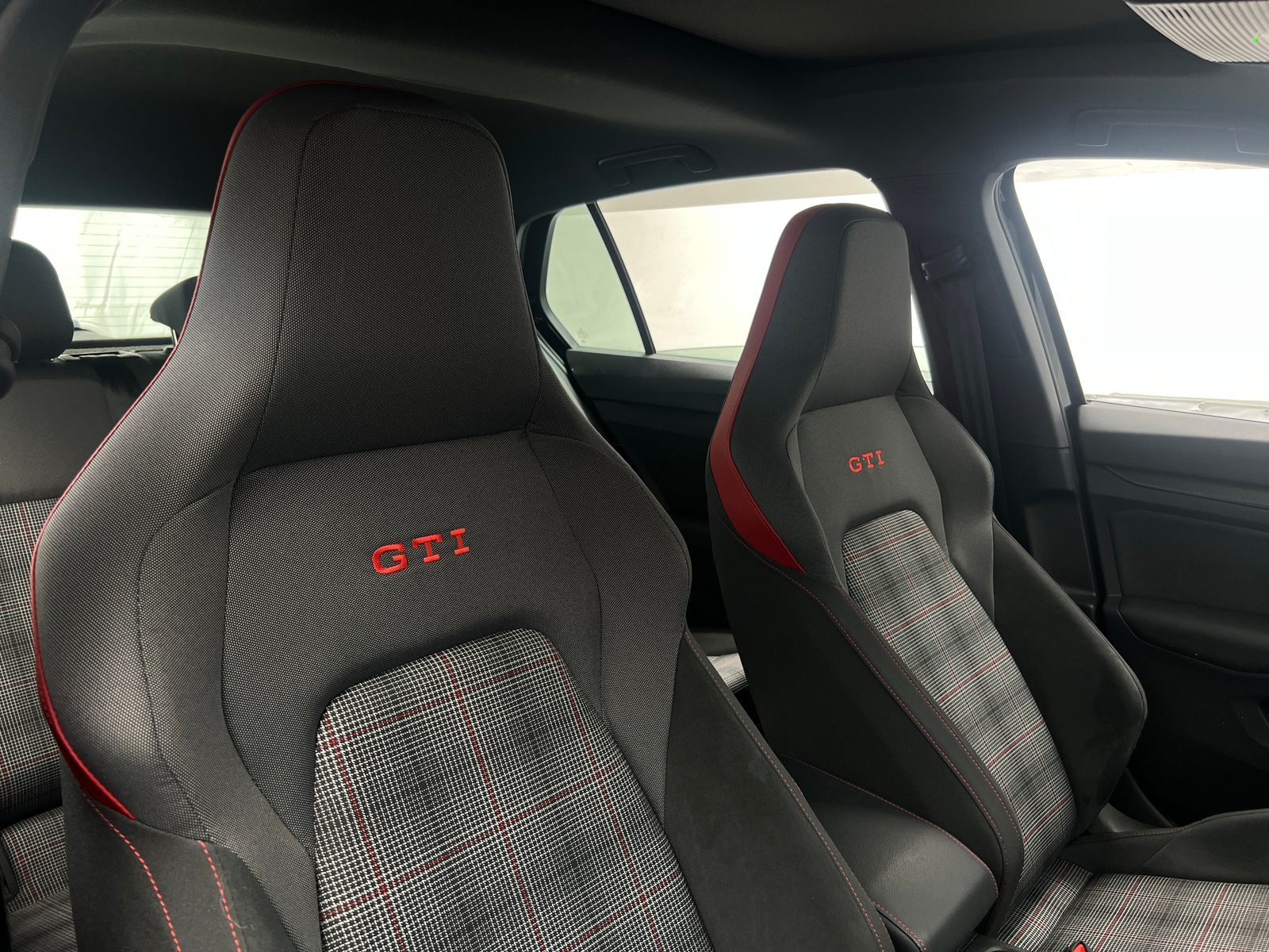 Thumbnail: 2024 Volkswagen Golf - 2