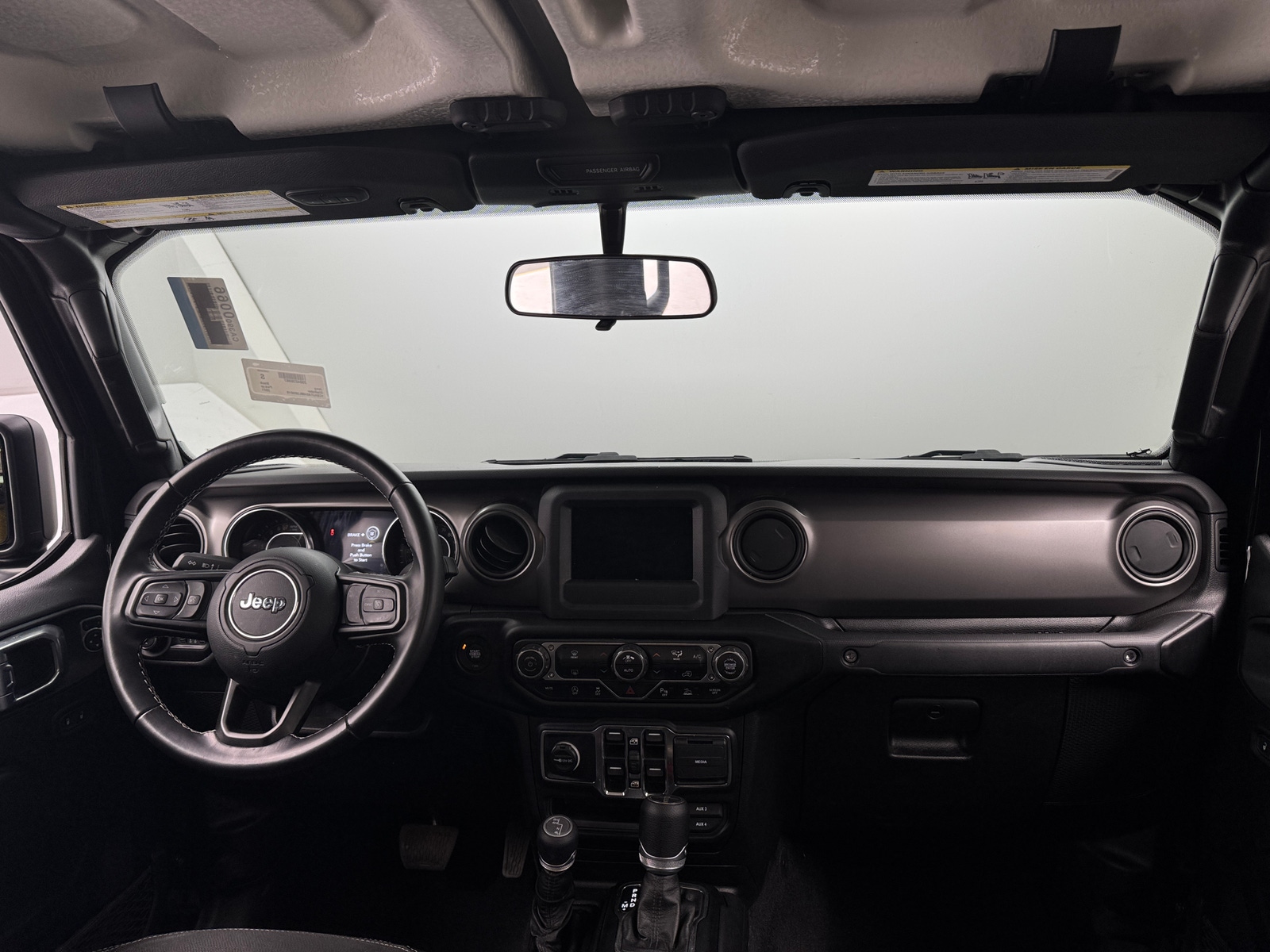 Thumbnail: 2021 Jeep Gladiator - 3