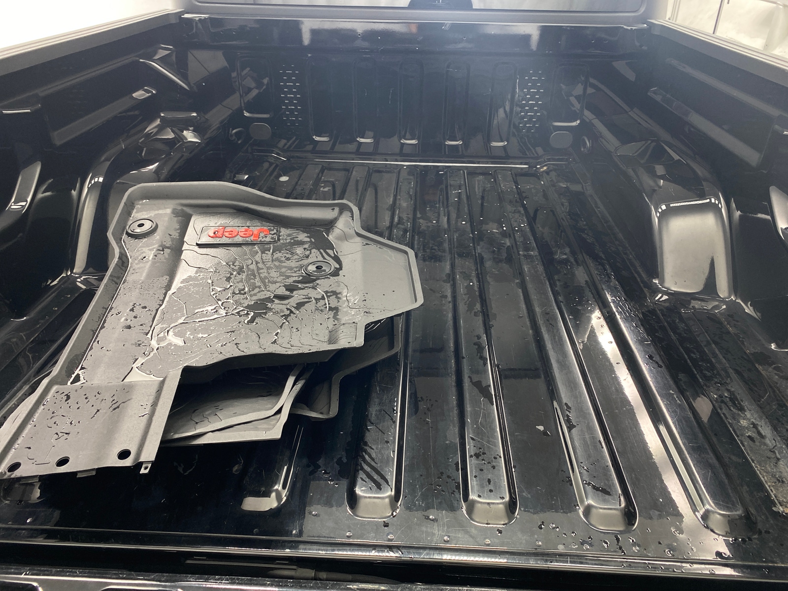 Thumbnail: 2021 Jeep Gladiator - 7