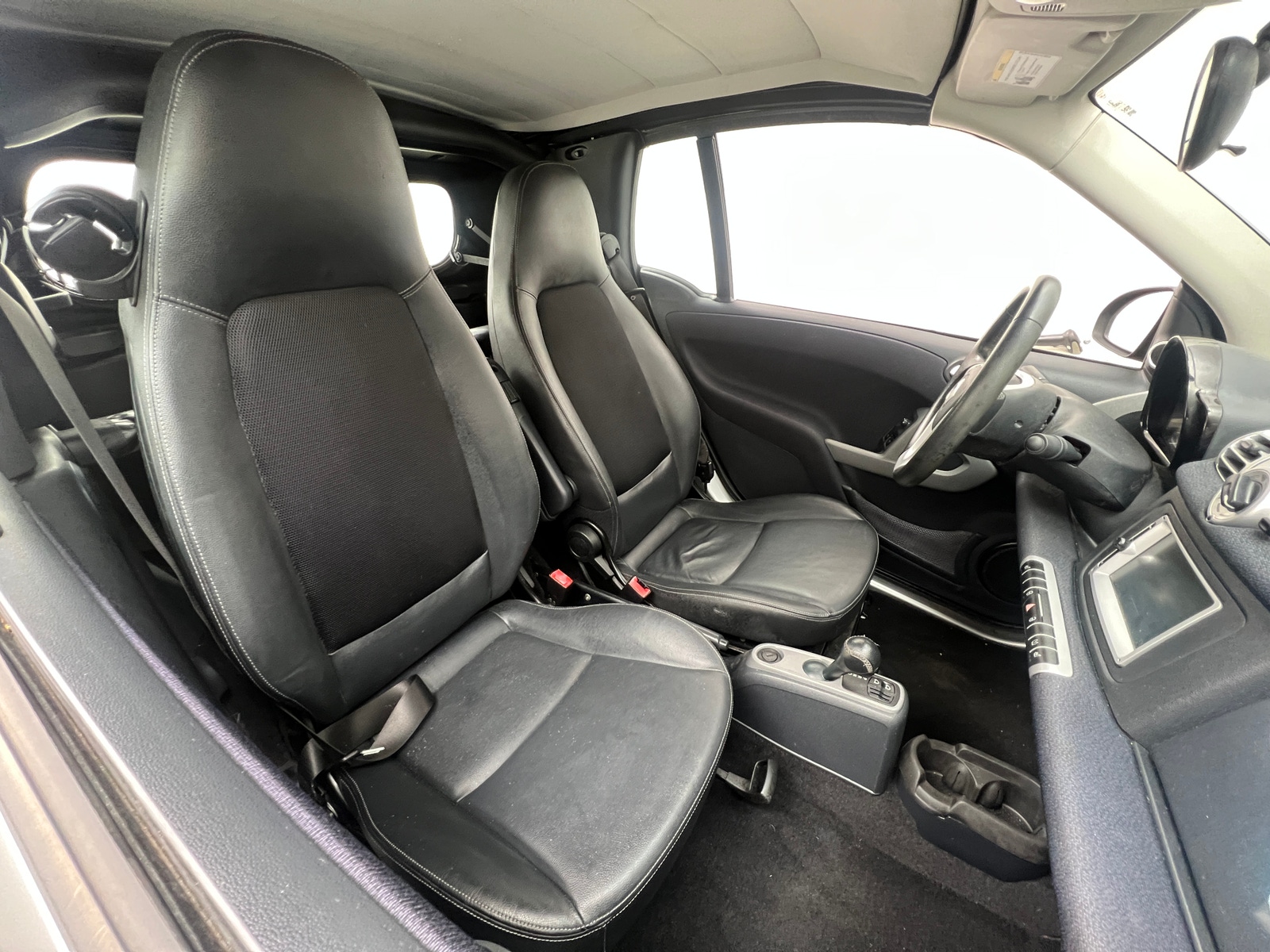 Thumbnail: 2013 smart fortwo - 2