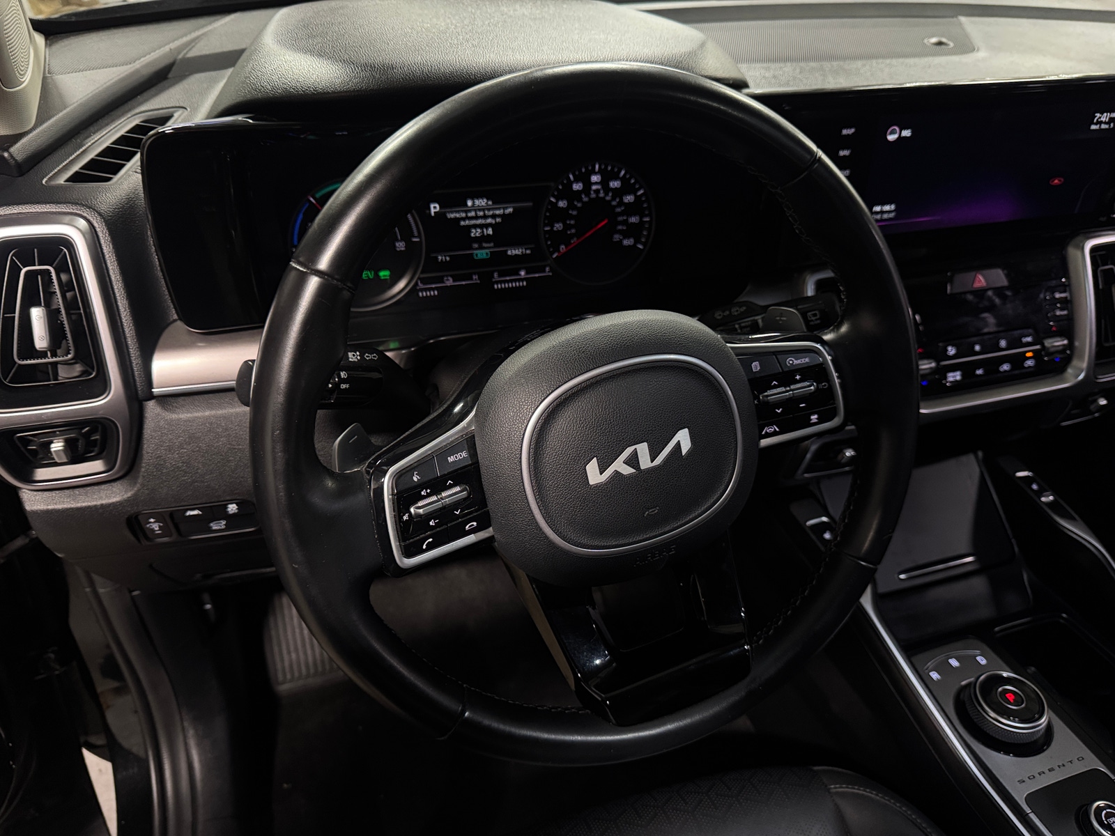 Thumbnail: 2022 Kia Sorento - 4