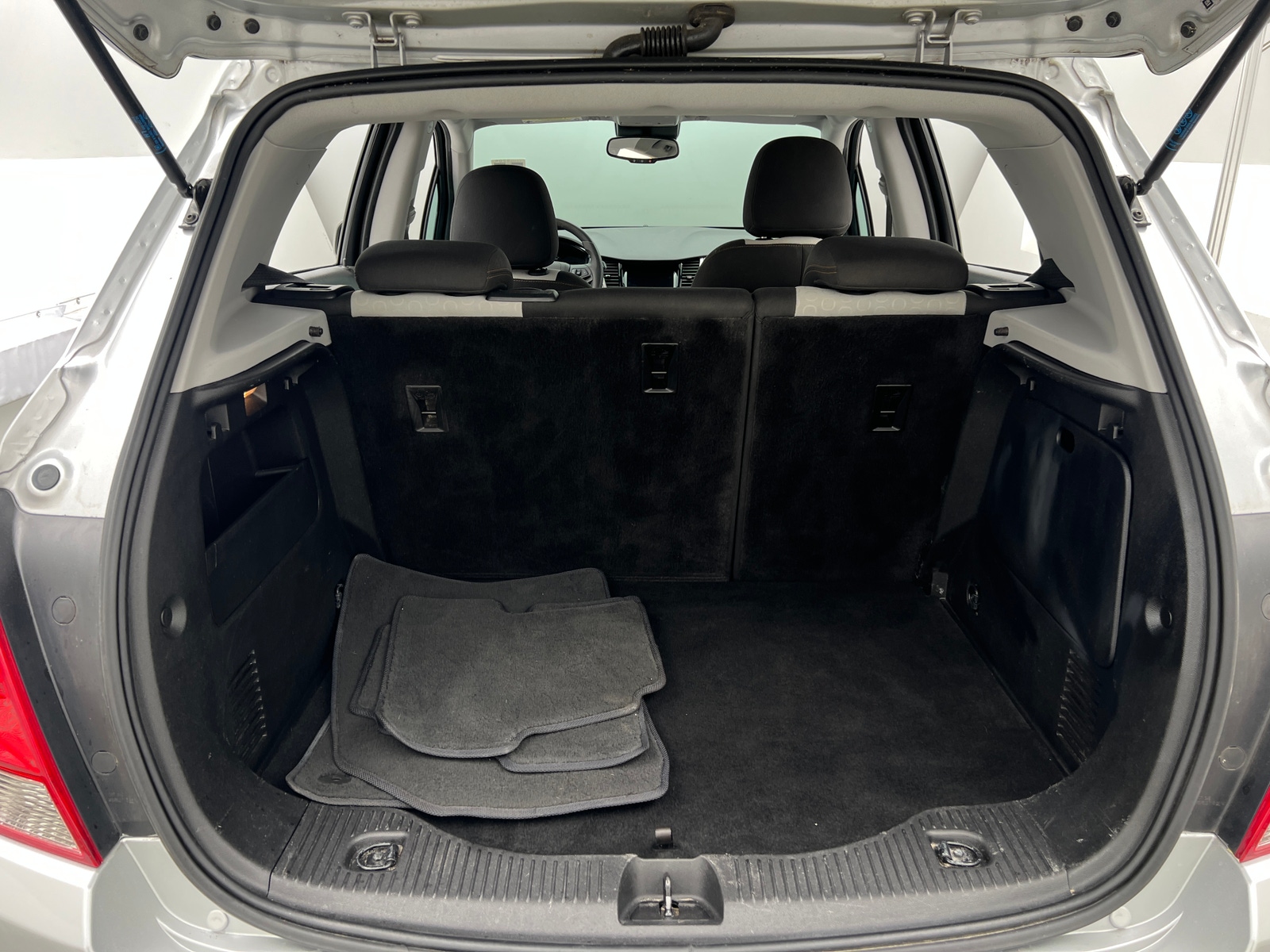 Thumbnail: 2020 Chevrolet Trax - 7