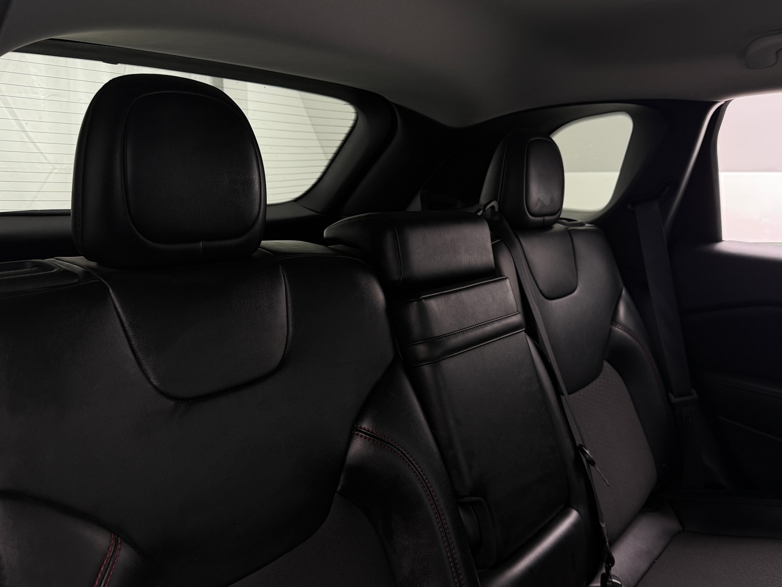 Thumbnail: 2019 Jeep Cherokee - 6