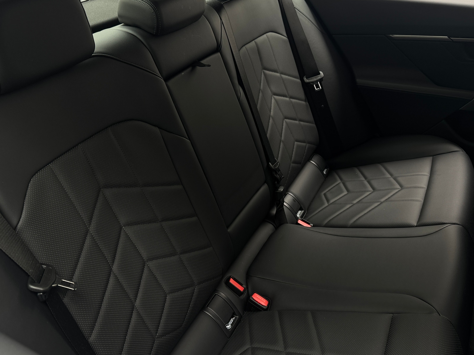 Thumbnail: 2025 BMW 5 Series - 5