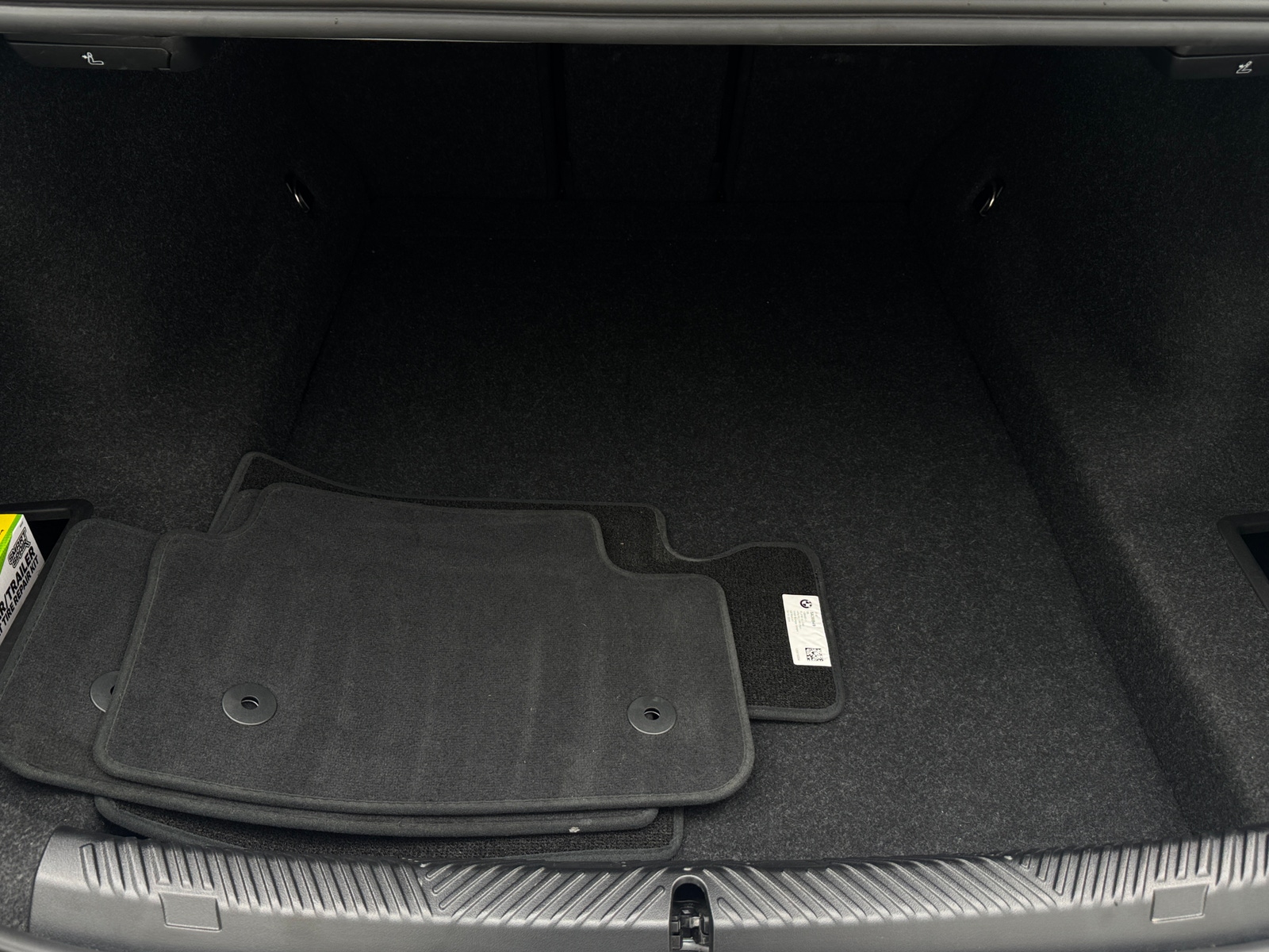 Thumbnail: 2025 BMW 5 Series - 6