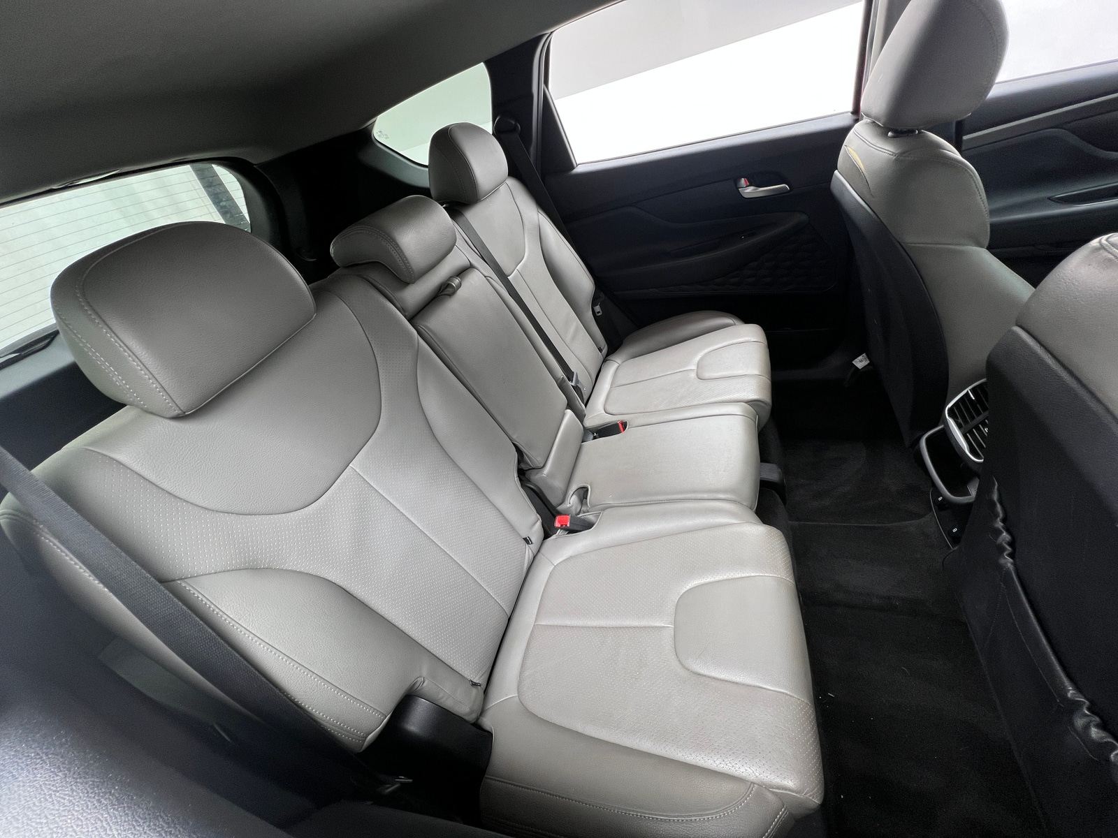 Thumbnail: 2019 Hyundai Santa Fe - 6