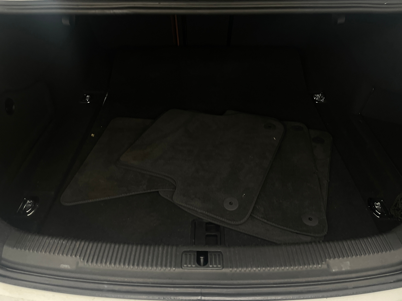 Thumbnail: 2017 Audi A6 - 6