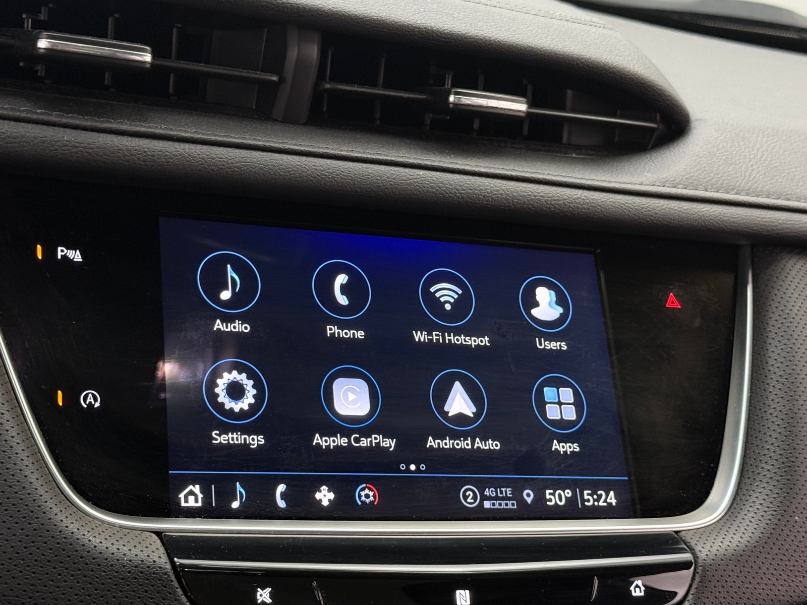 Thumbnail: 2021 Cadillac XT5 - 3