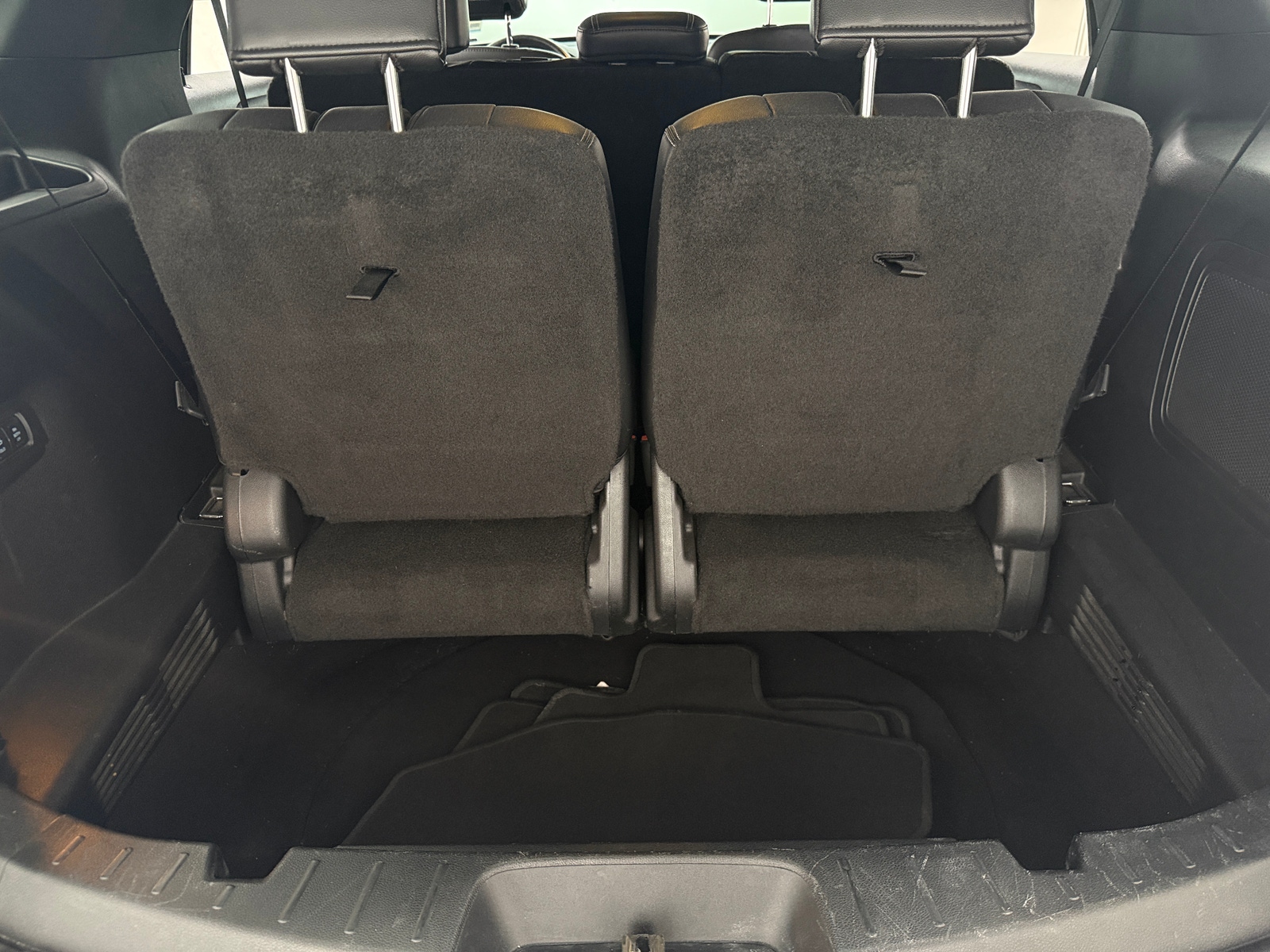 Thumbnail: 2017 Ford Explorer - 6