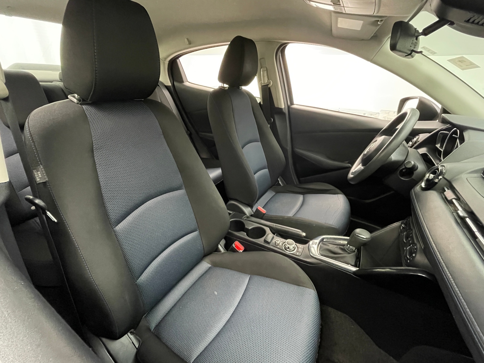 Thumbnail: 2018 Toyota Yaris iA - 2