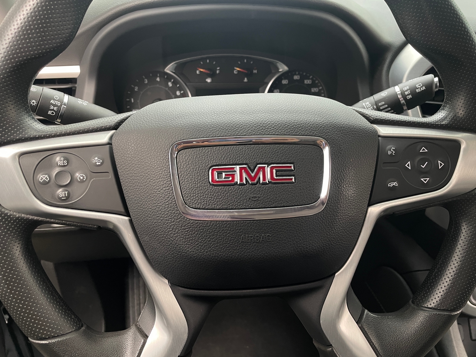 Thumbnail: 2023 GMC Acadia - 5