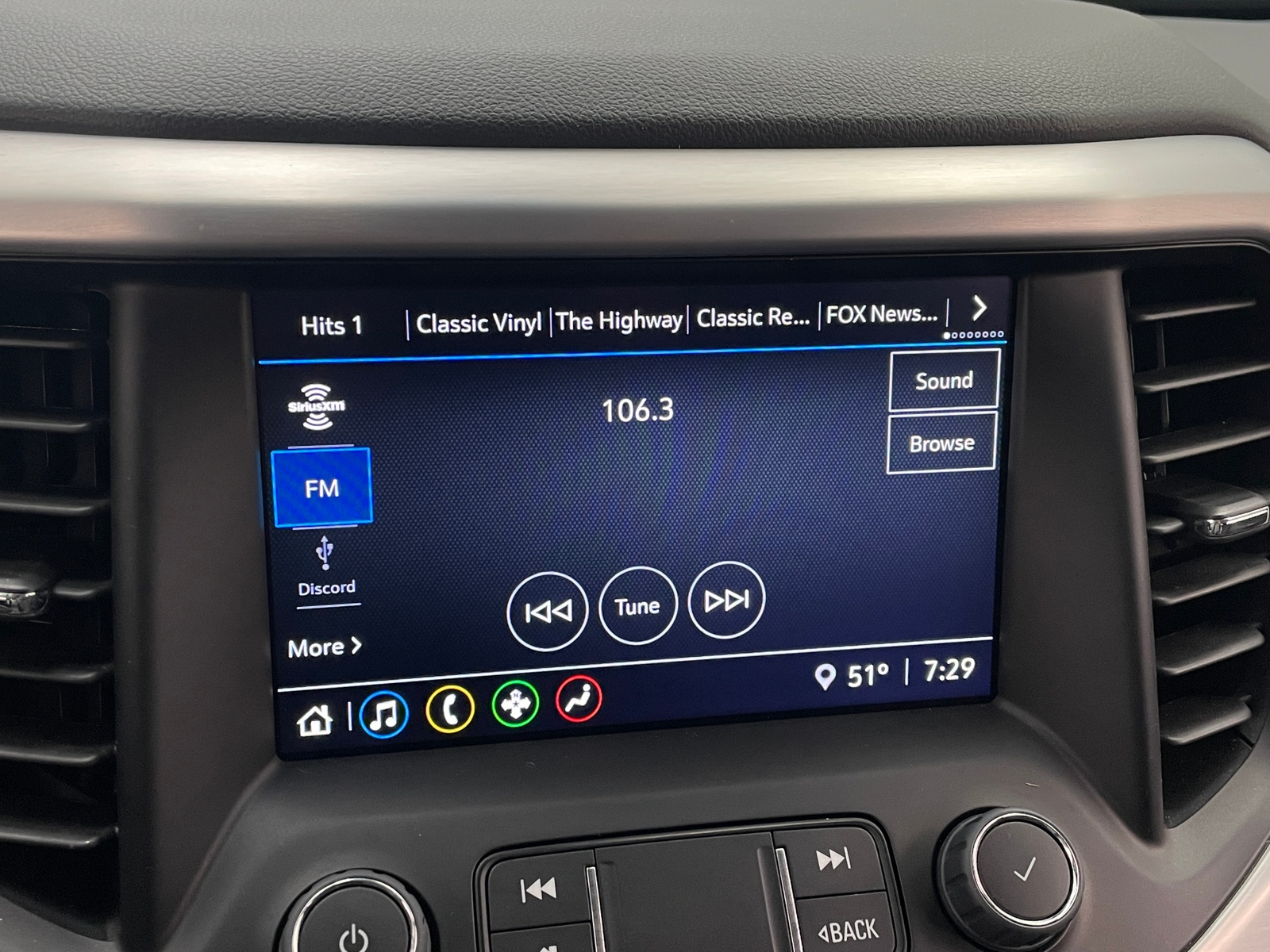 Thumbnail: 2023 GMC Acadia - 4