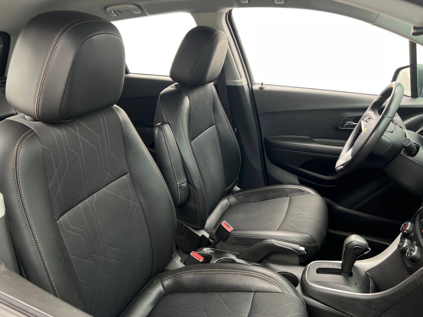 Thumbnail: 2020 Chevrolet Trax - 2