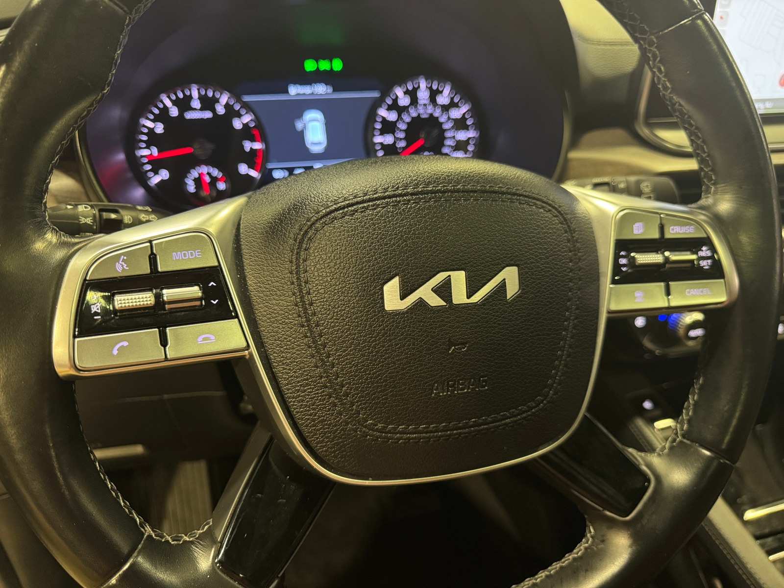 Thumbnail: 2022 Kia Telluride - 4