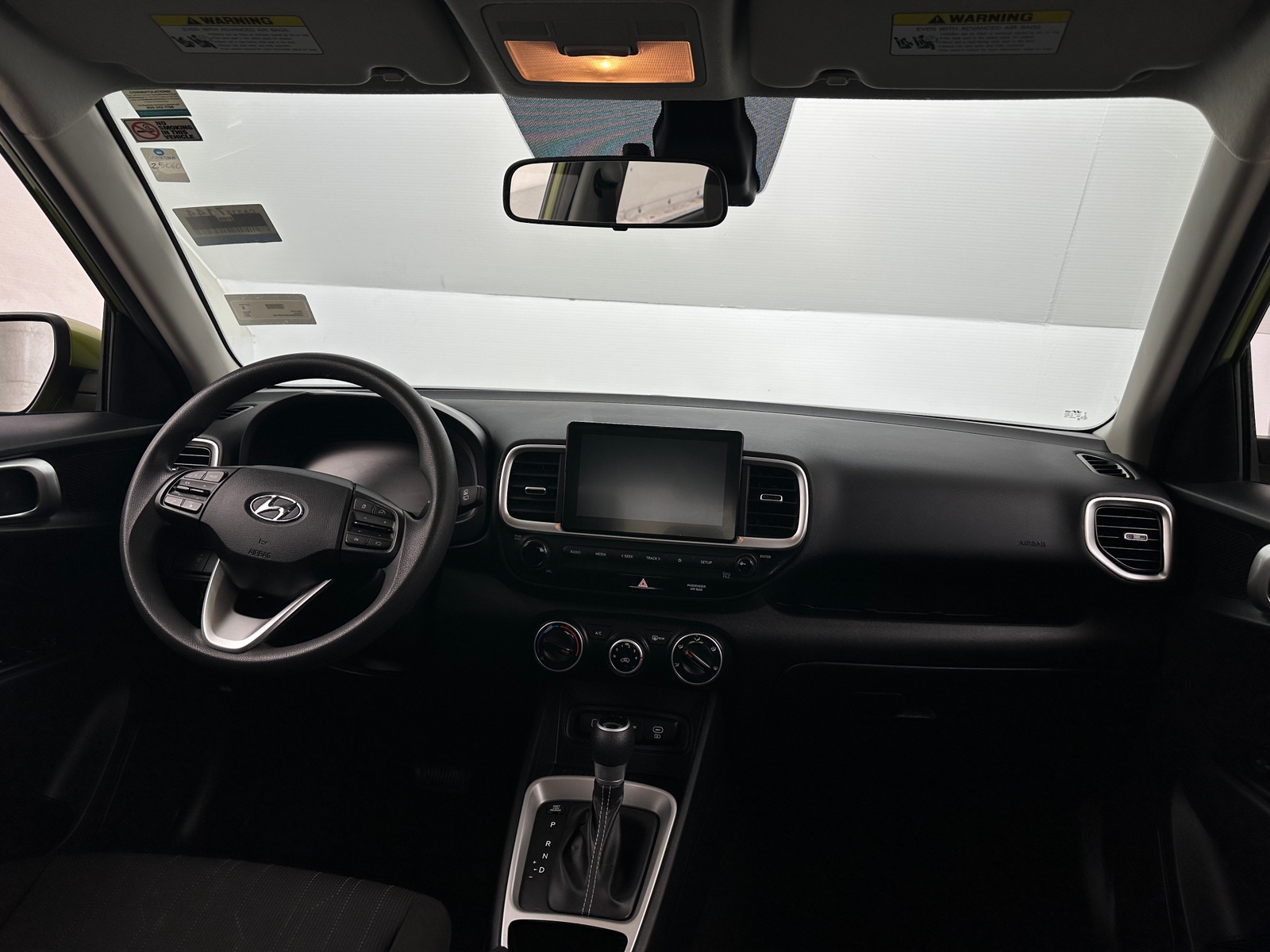 Thumbnail: 2023 Hyundai Venue - 3