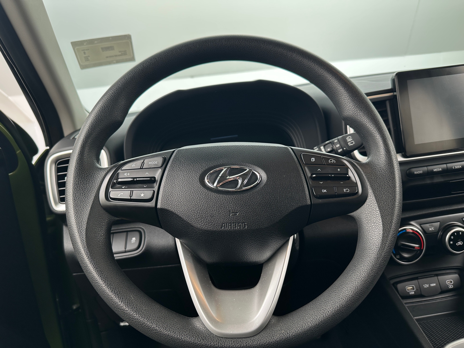 Thumbnail: 2023 Hyundai Venue - 5