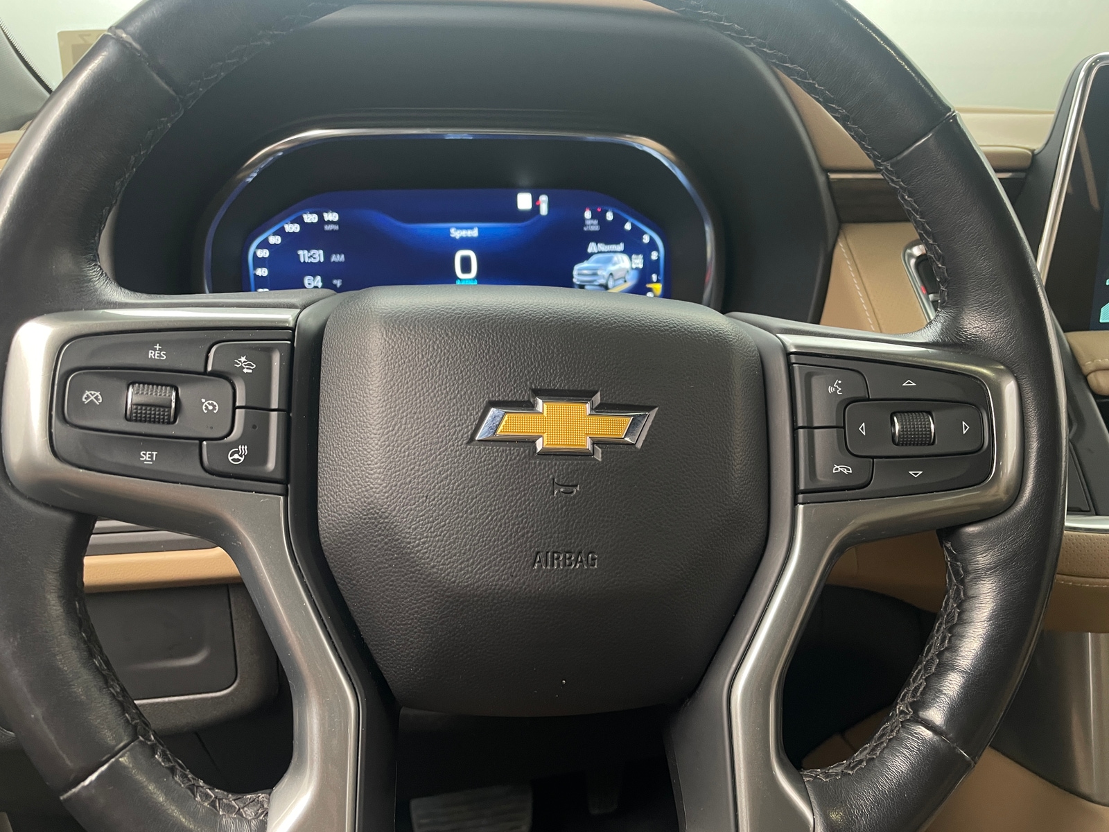 Thumbnail: 2022 Chevrolet Tahoe - 4