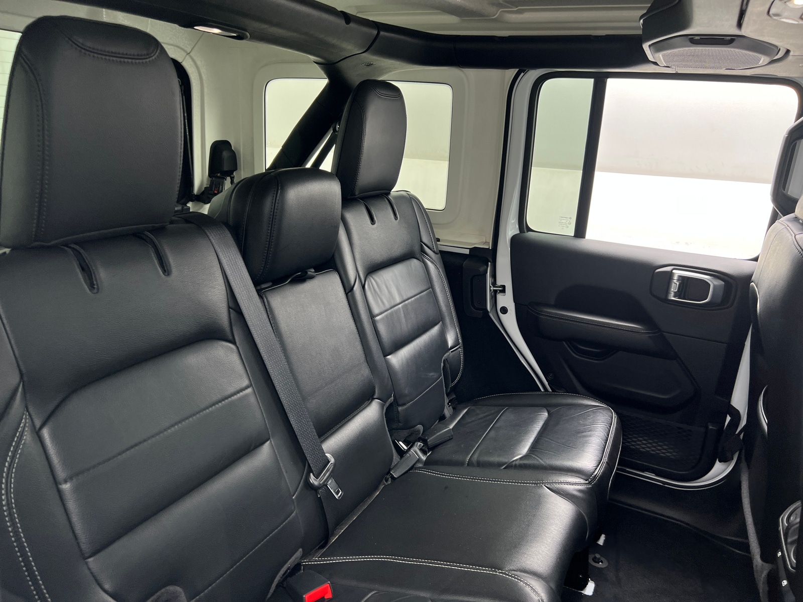 Thumbnail: 2021 Jeep Wrangler - 6