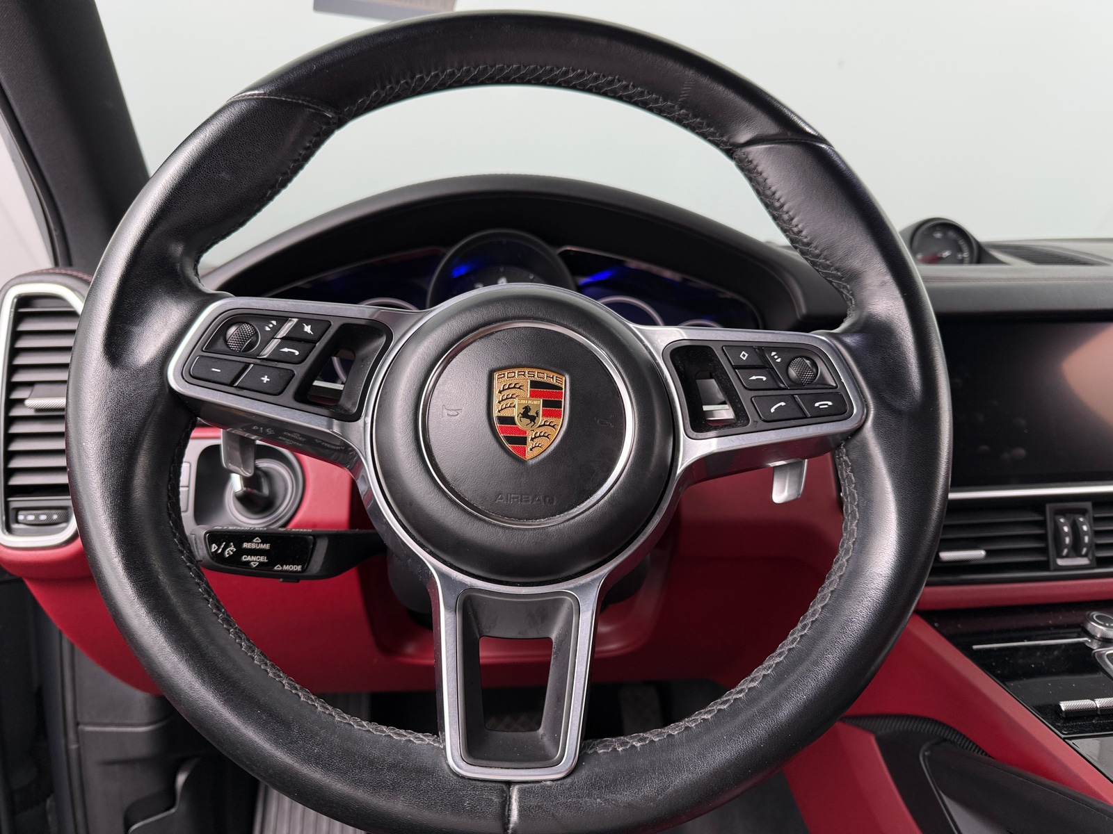 Thumbnail: 2021 Porsche Cayenne - 4