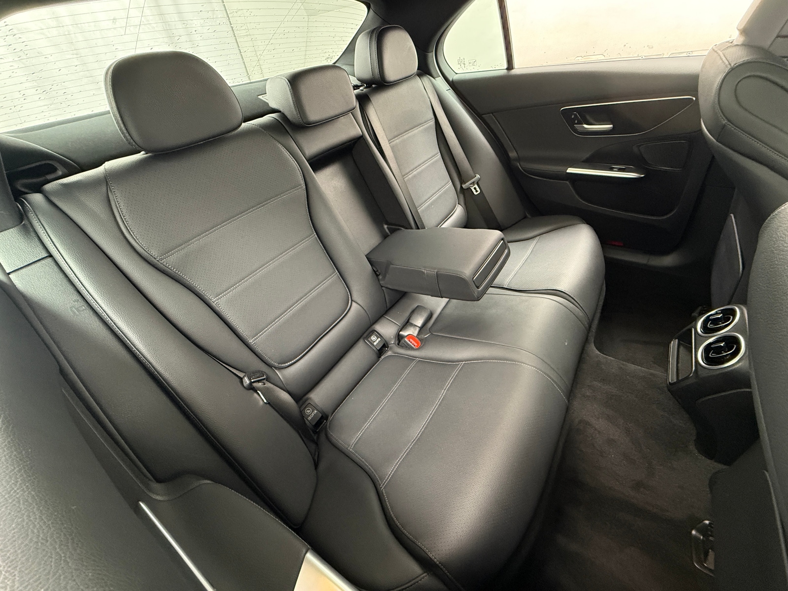 Thumbnail: 2025 Mercedes-Benz C-Class - 5