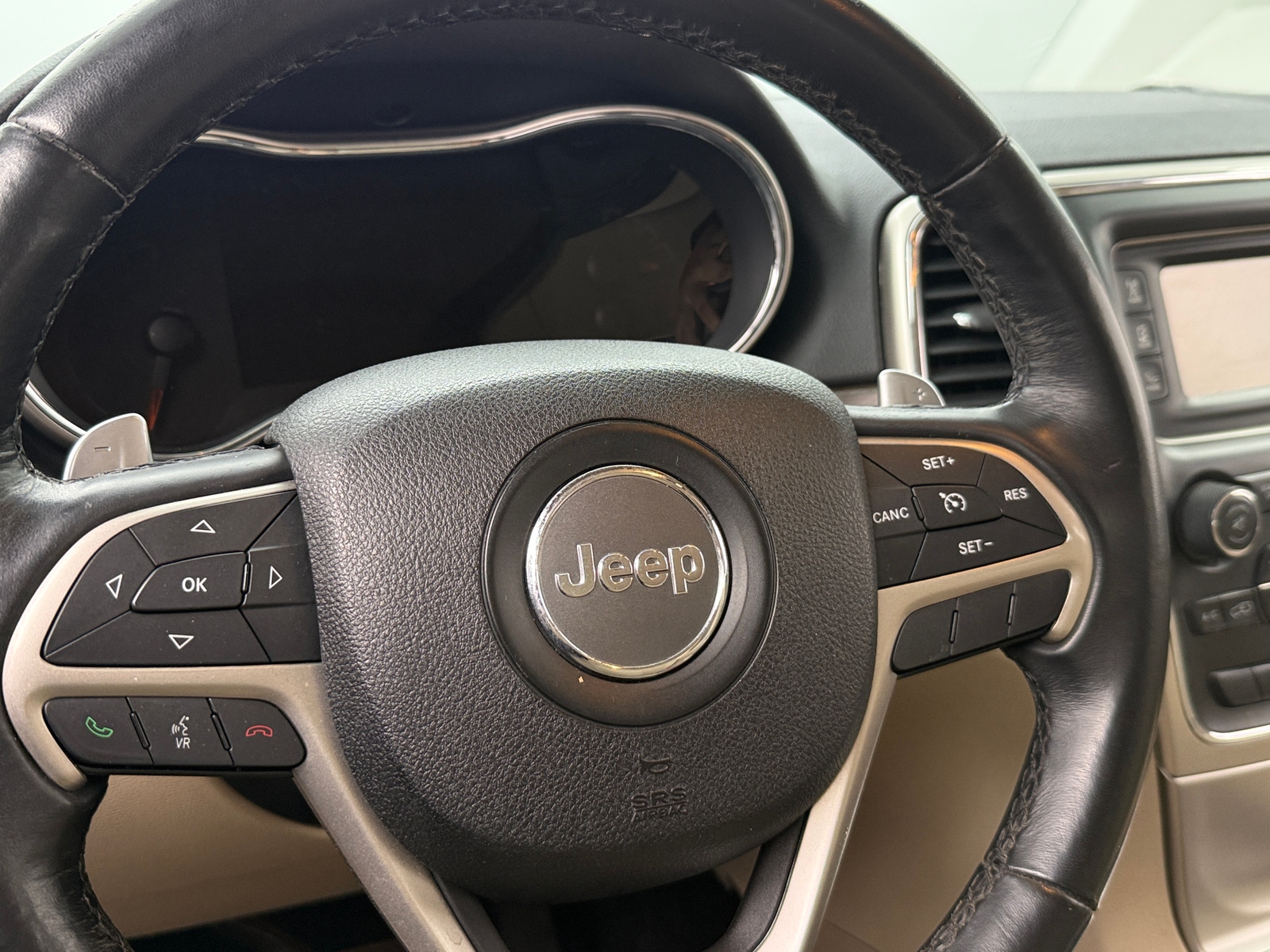 Thumbnail: 2016 Jeep Grand Cherokee - 5