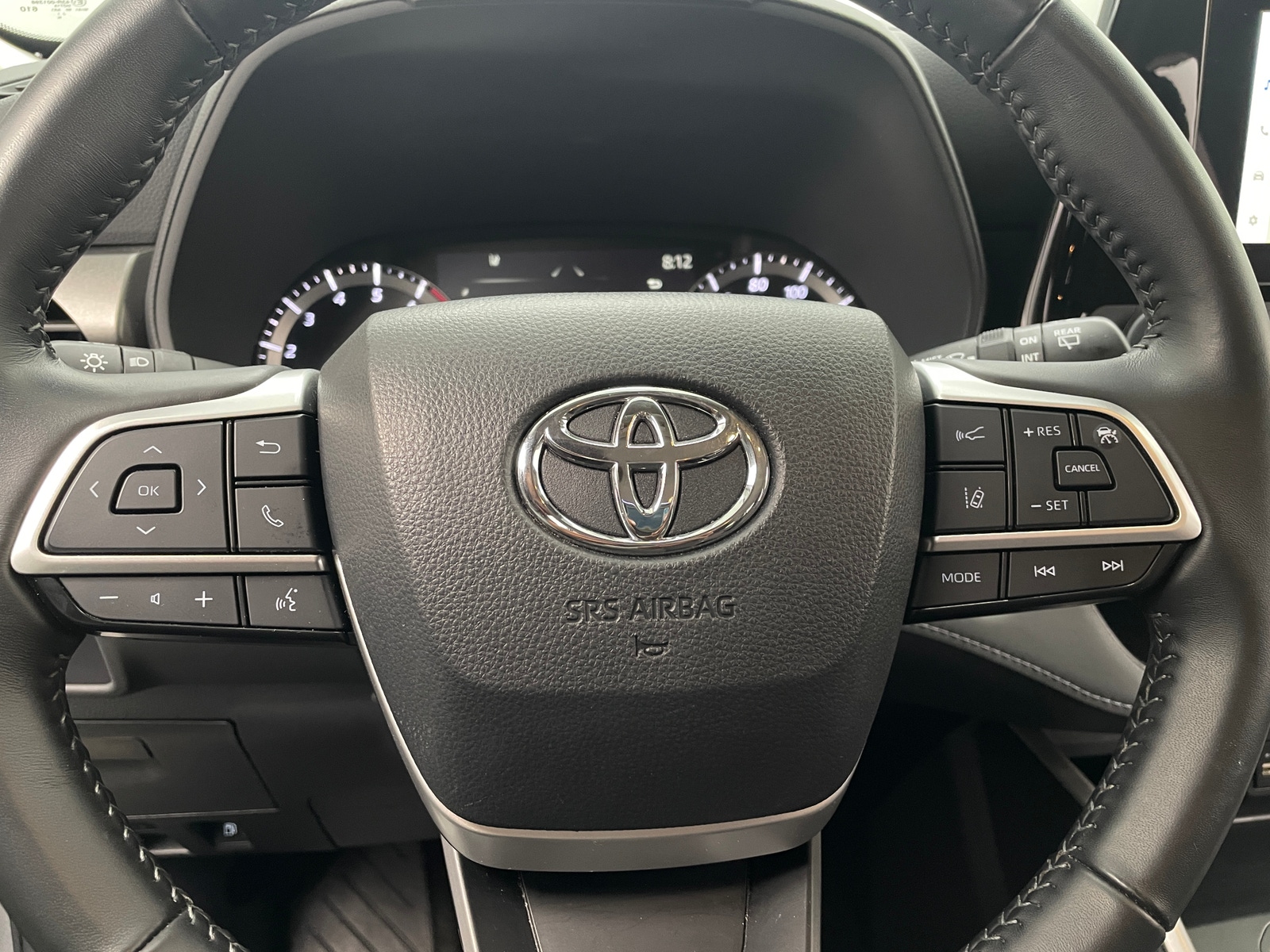 Thumbnail: 2024 Toyota Highlander - 5