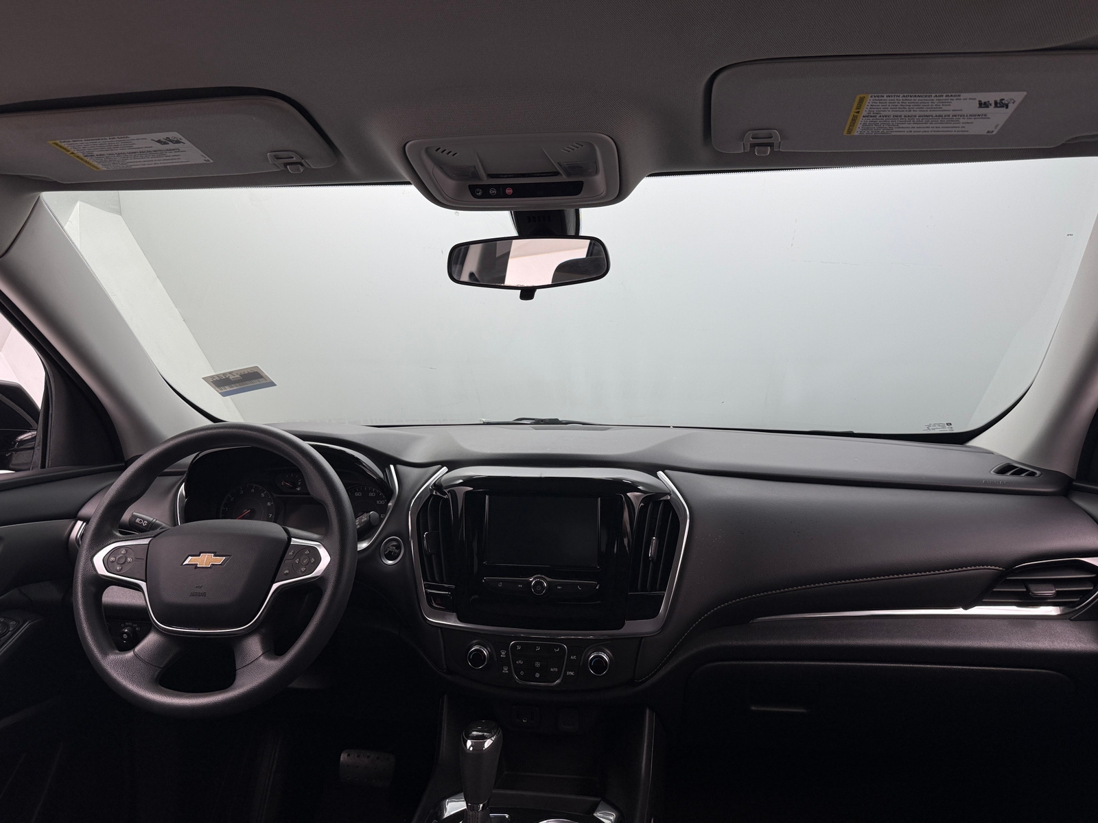 Thumbnail: 2018 Chevrolet Traverse - 3