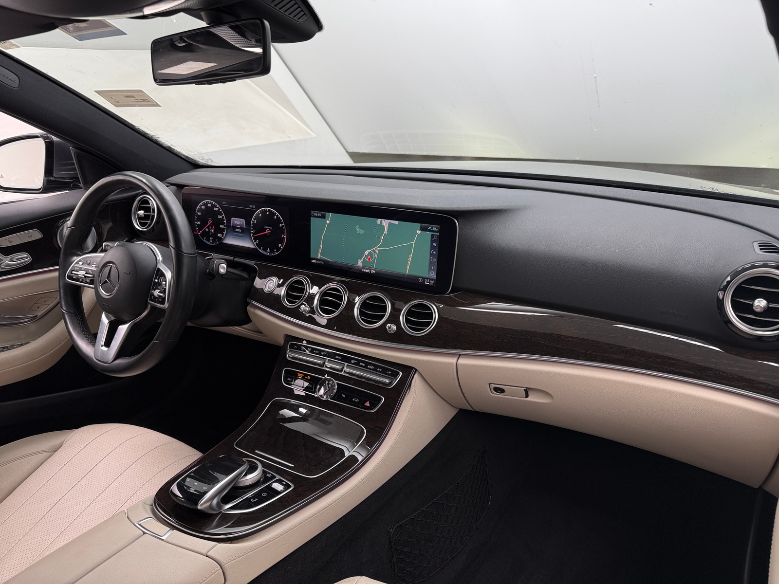 Thumbnail: 2019 Mercedes-Benz E-Class - 2