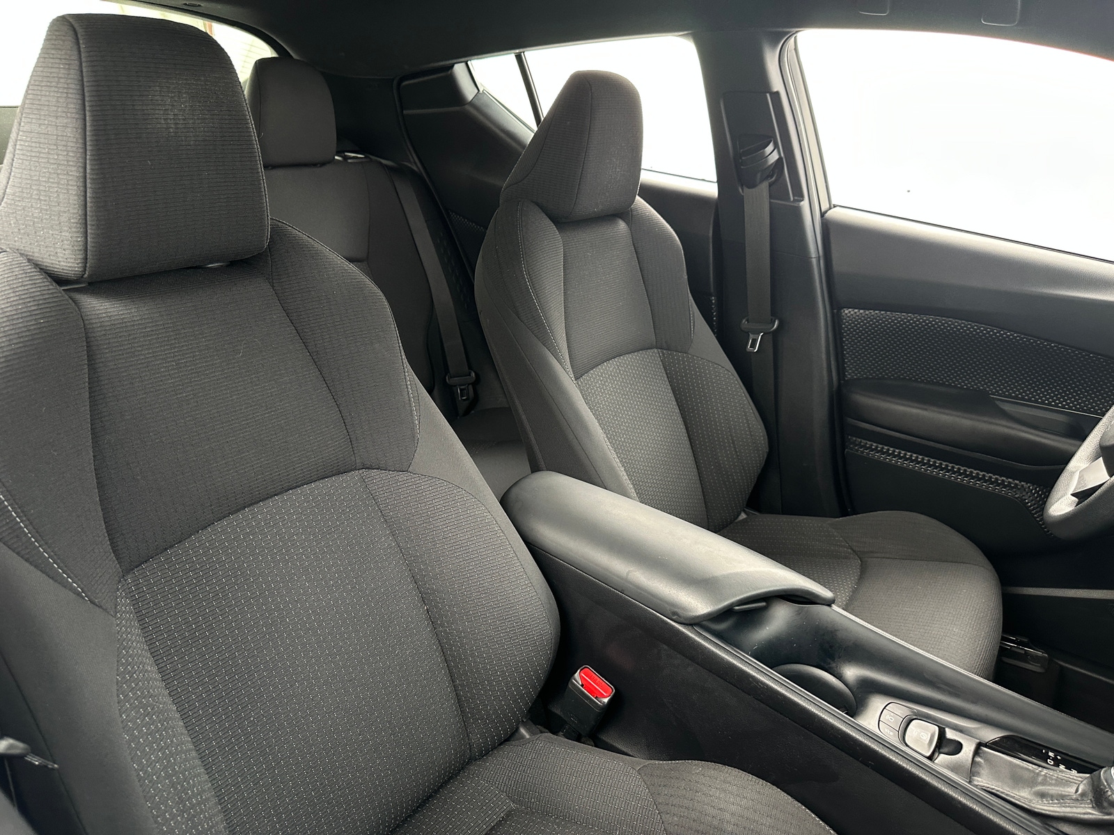 Thumbnail: 2019 Toyota C-HR - 2