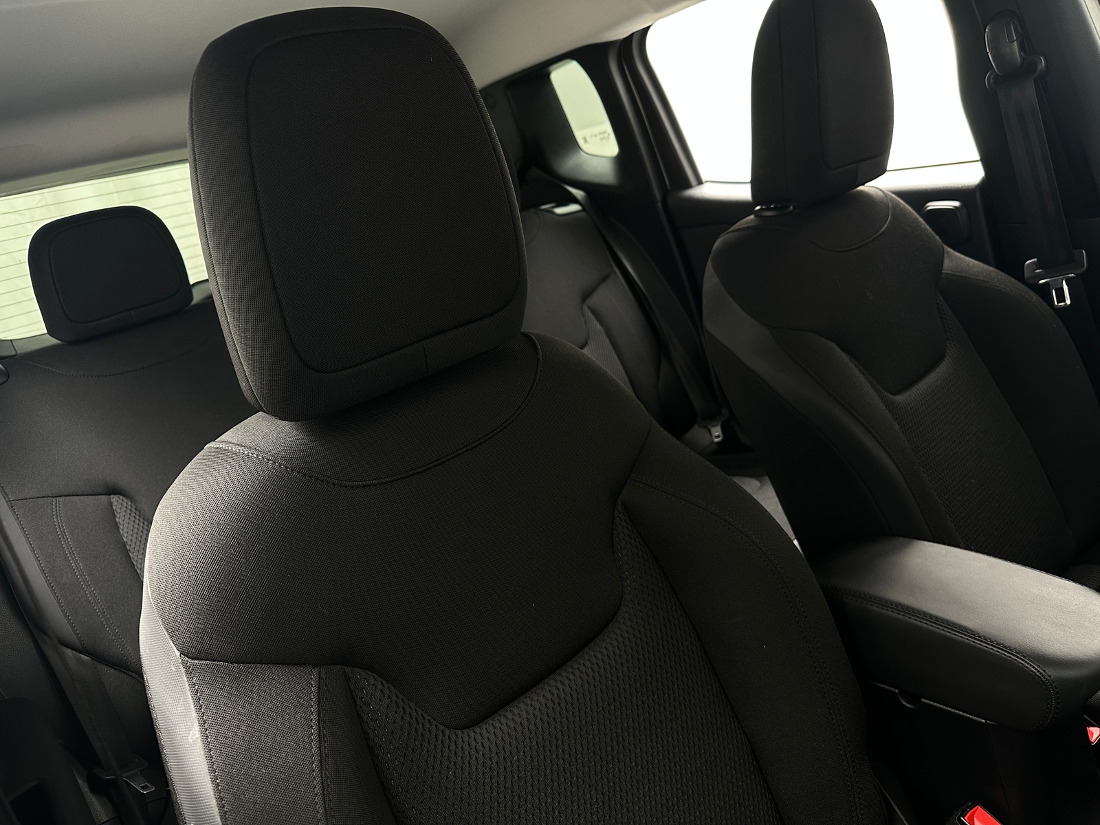 Thumbnail: 2018 Jeep Renegade - 2