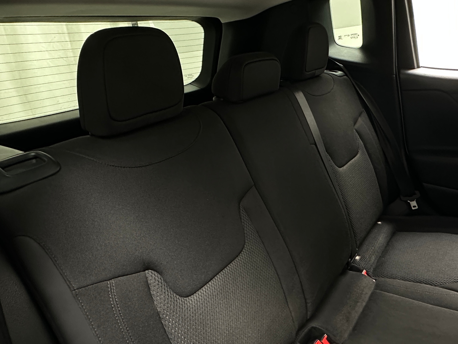 Thumbnail: 2018 Jeep Renegade - 6