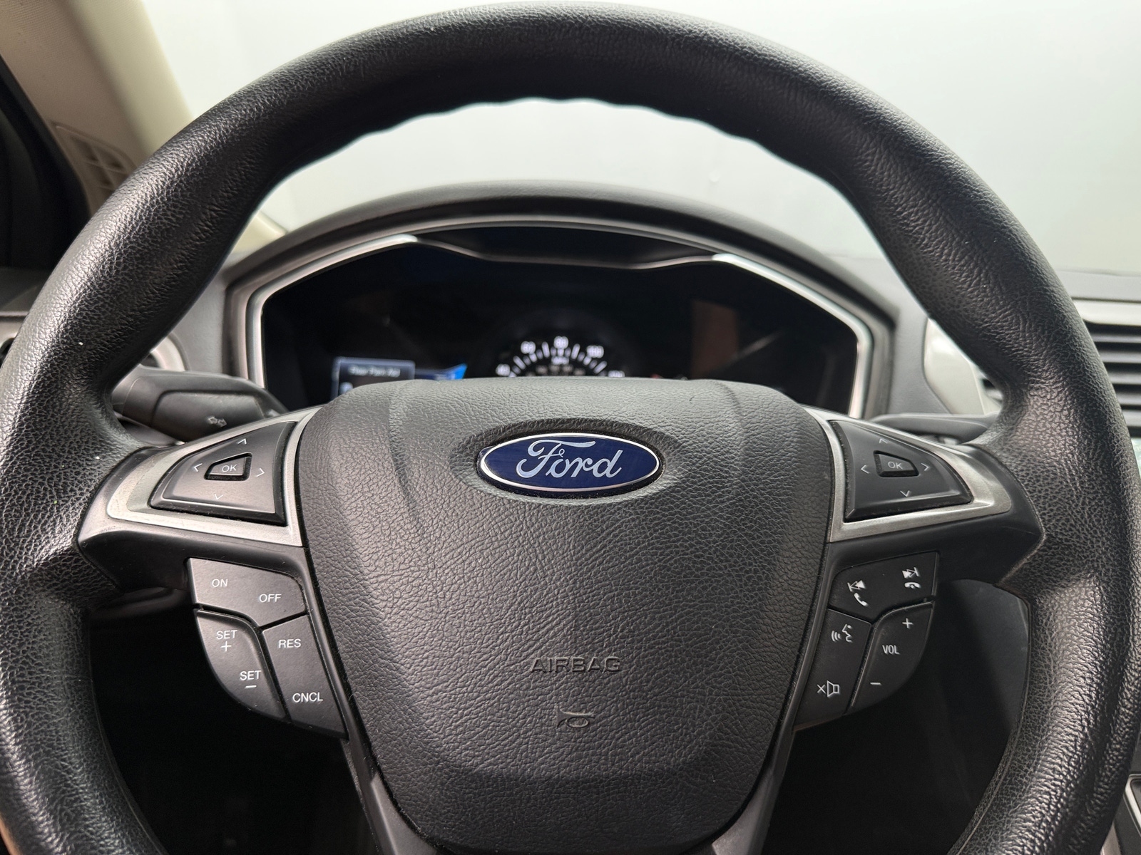 Thumbnail: 2017 Ford Fusion - 5