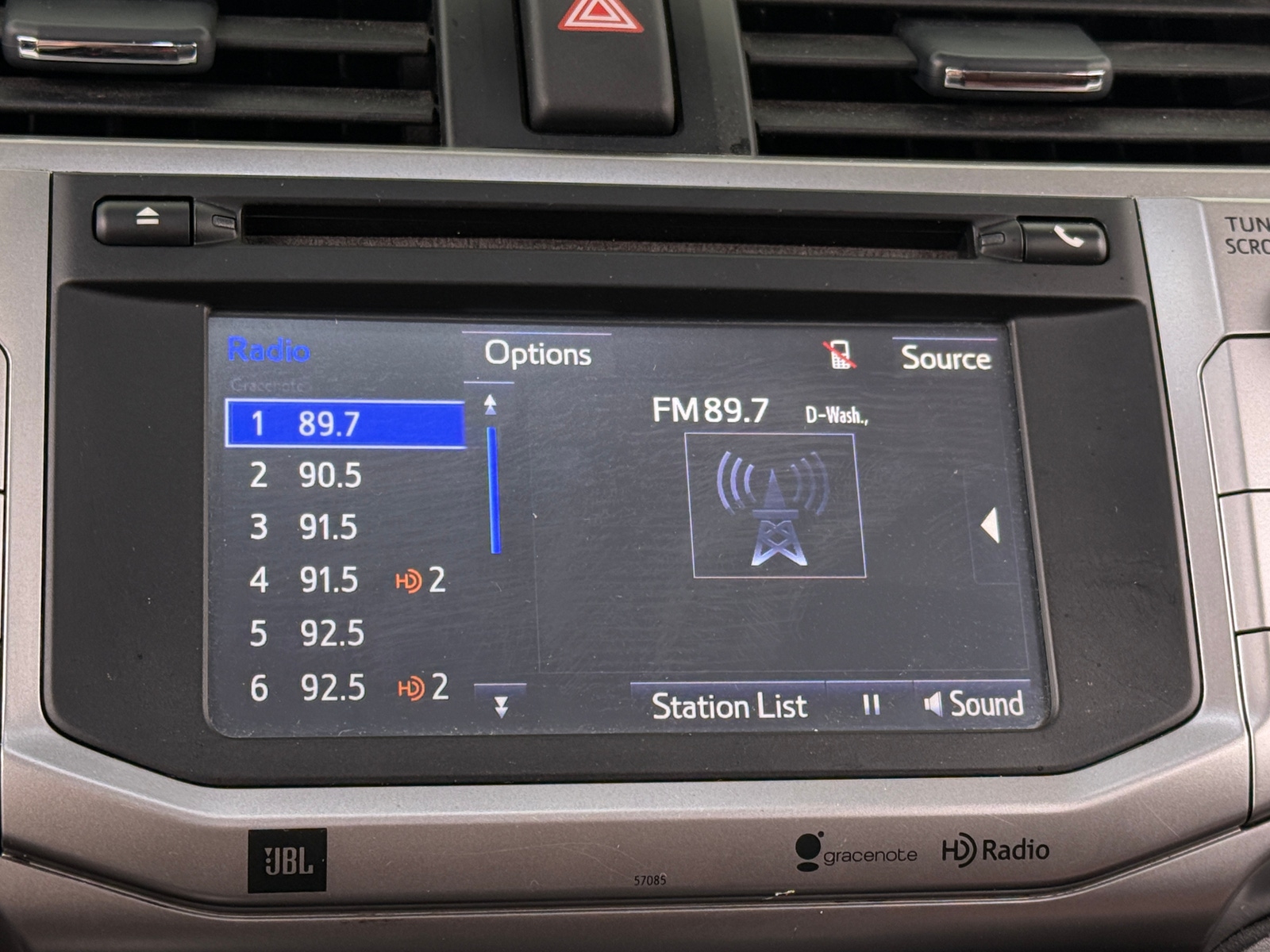 Thumbnail: 2015 Toyota 4Runner - 3