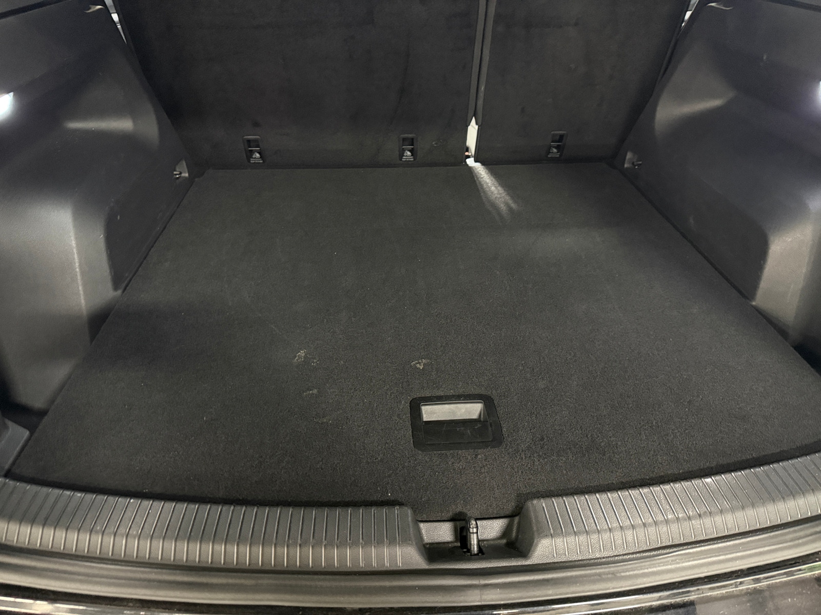 Thumbnail: 2024 Volkswagen Atlas - 6