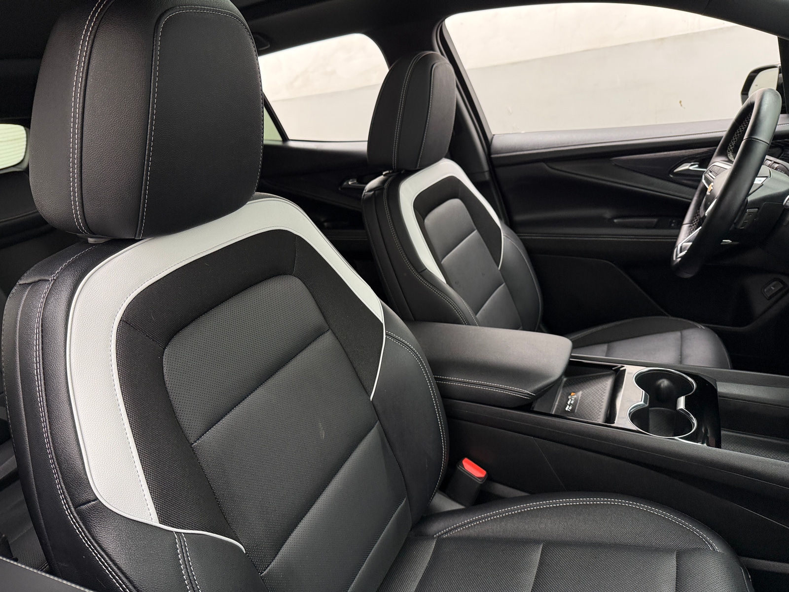 Thumbnail: 2025 Chevrolet Blazer EV - 2