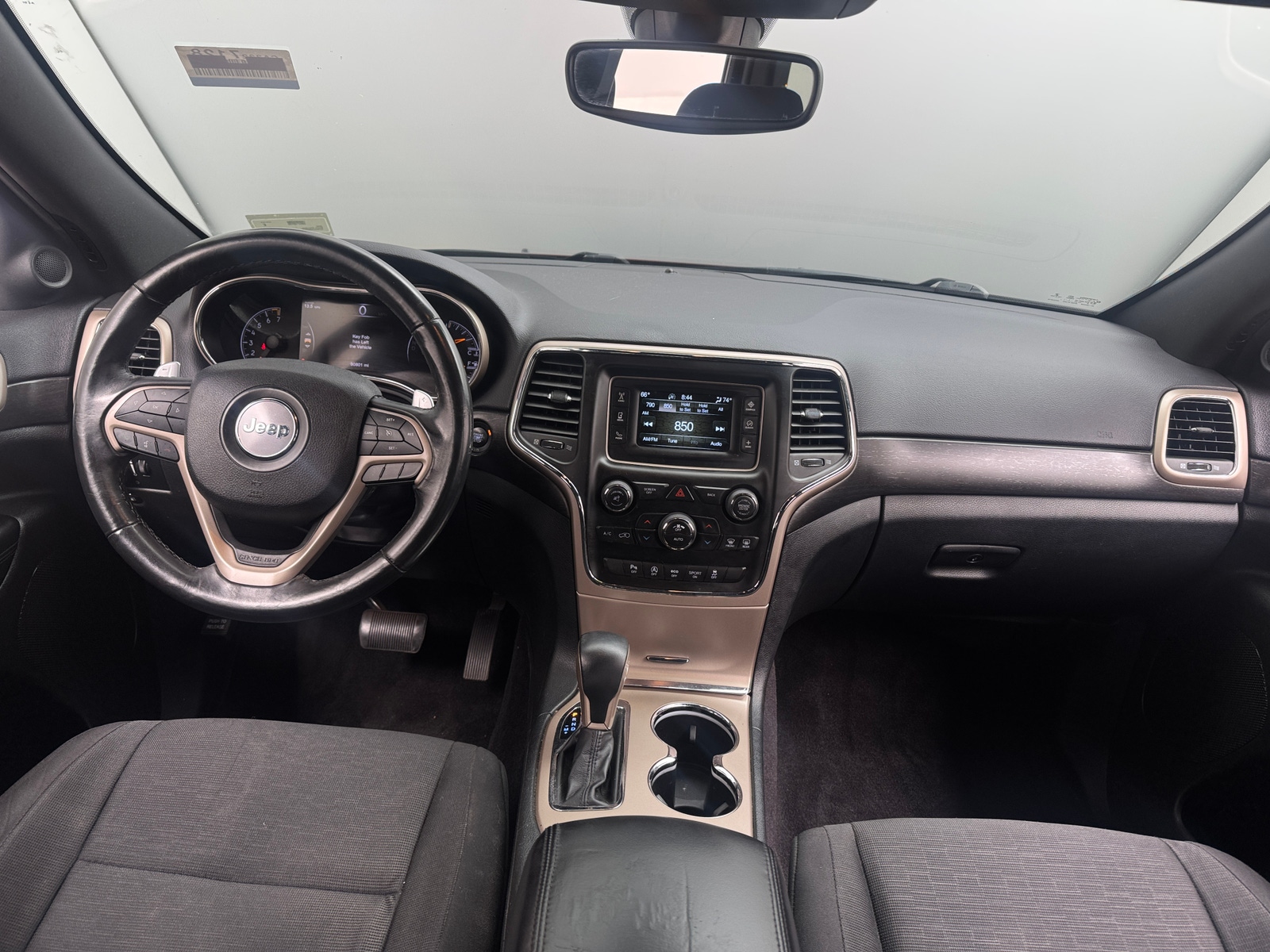 Thumbnail: 2017 Jeep Grand Cherokee - 3