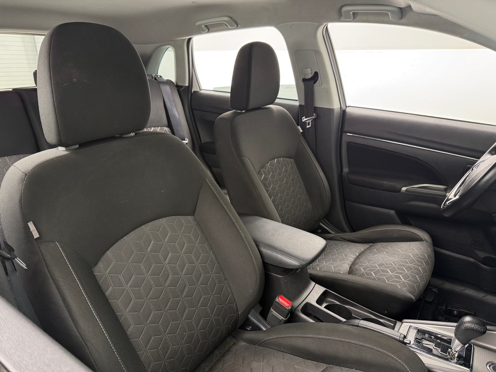 Thumbnail: 2021 Mitsubishi Outlander Sport - 2