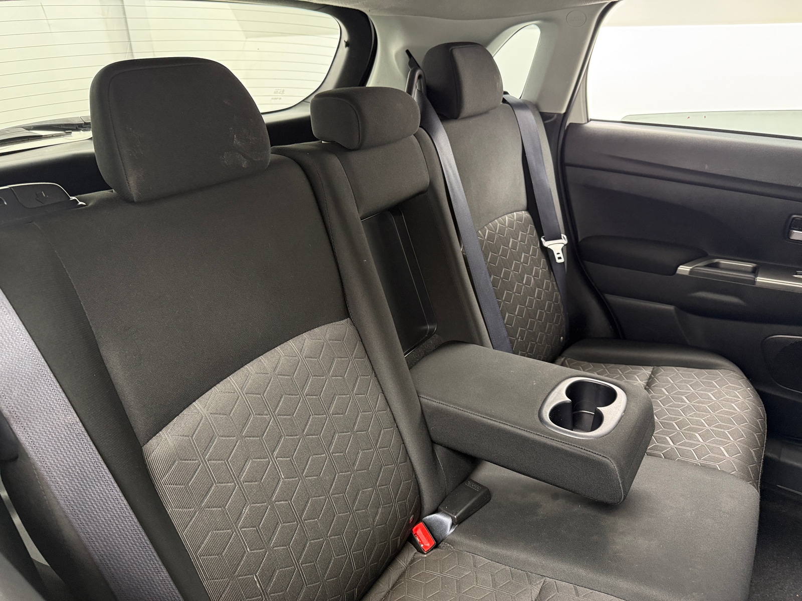 Thumbnail: 2021 Mitsubishi Outlander Sport - 6